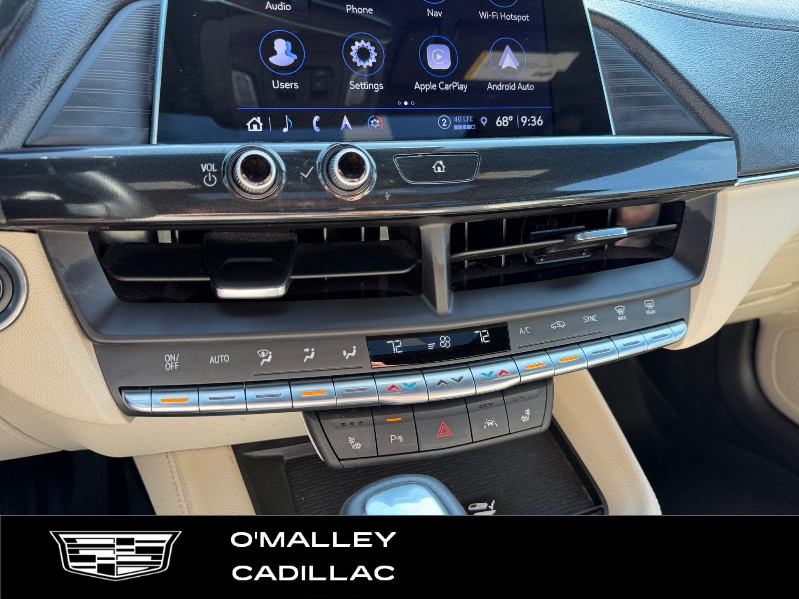 2024 Cadillac CT4 Luxury