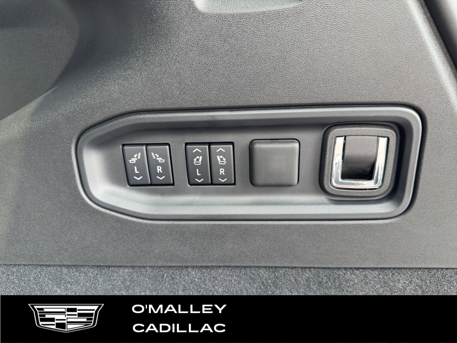 2026 Cadillac VISTIQ Luxury