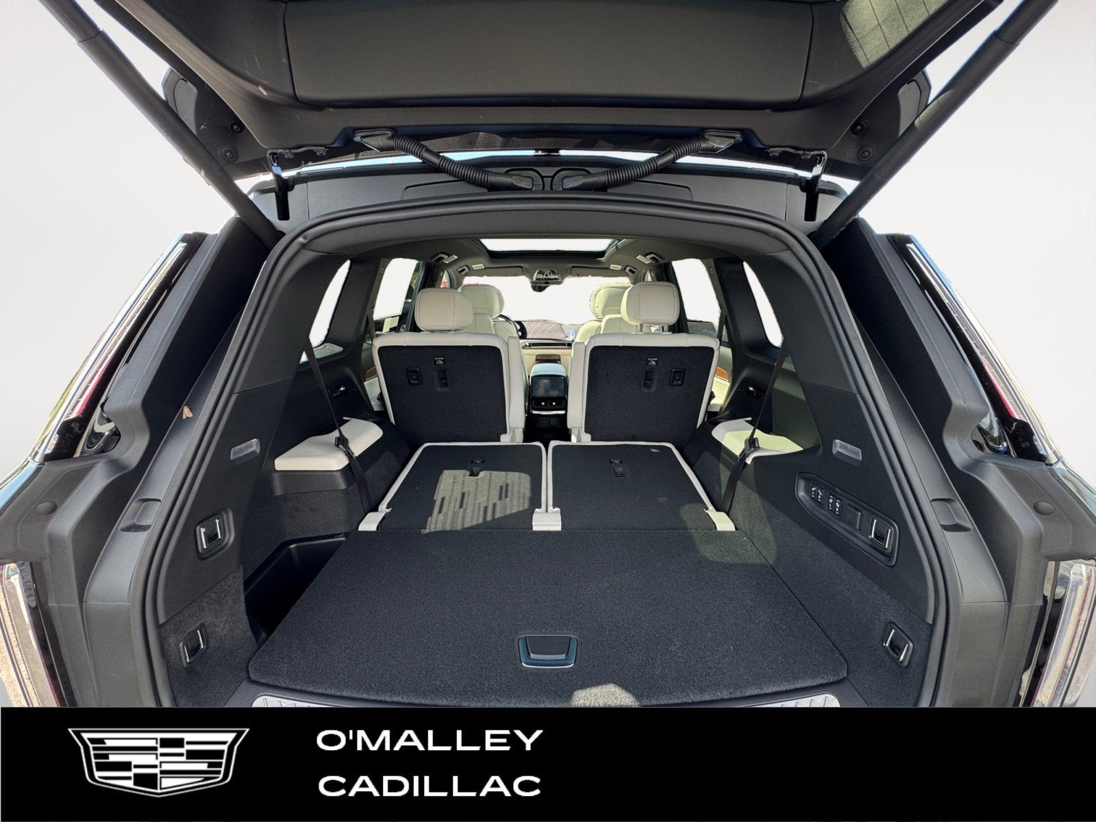 2026 Cadillac VISTIQ Luxury