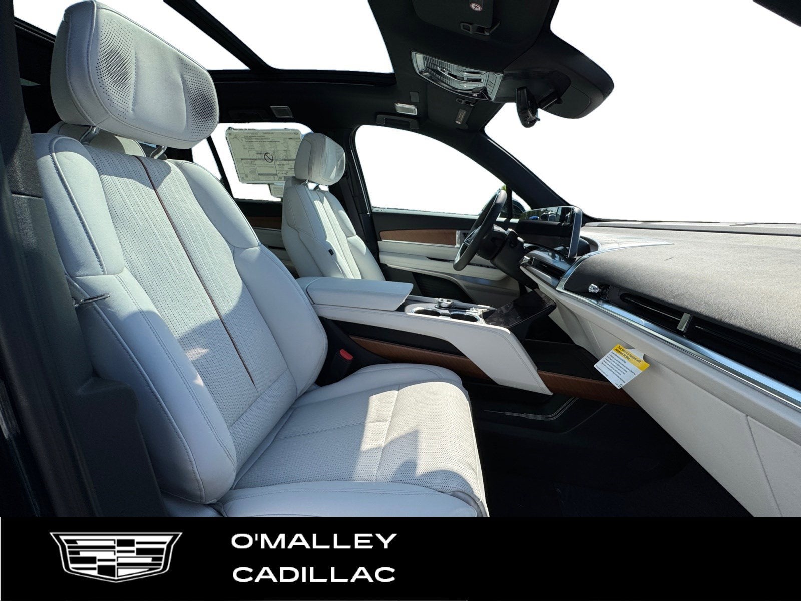 2026 Cadillac VISTIQ Luxury