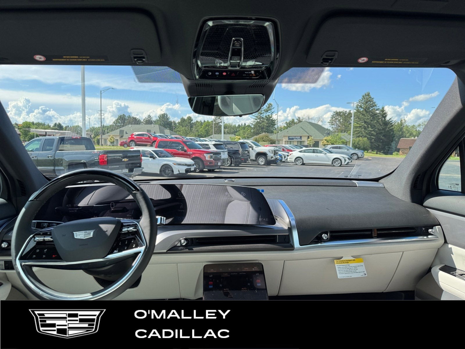 2026 Cadillac VISTIQ Luxury