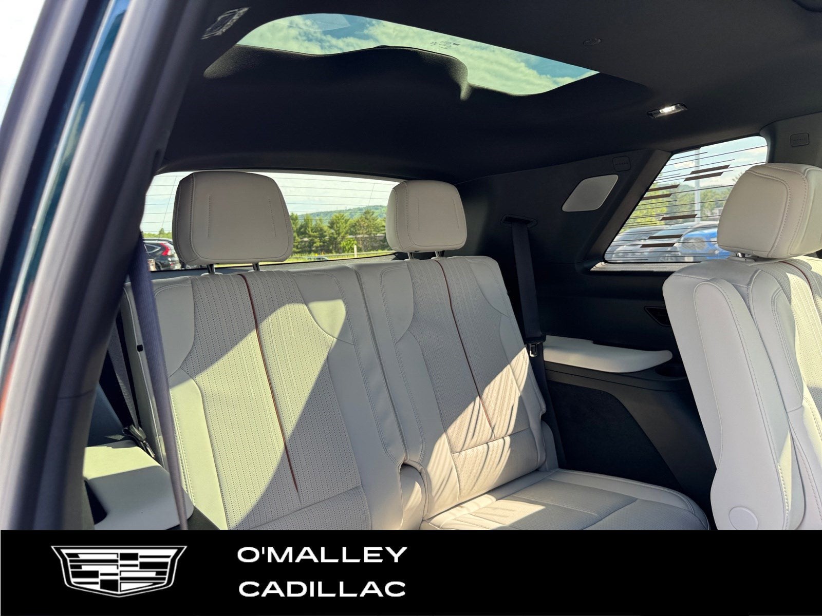 2026 Cadillac VISTIQ Luxury