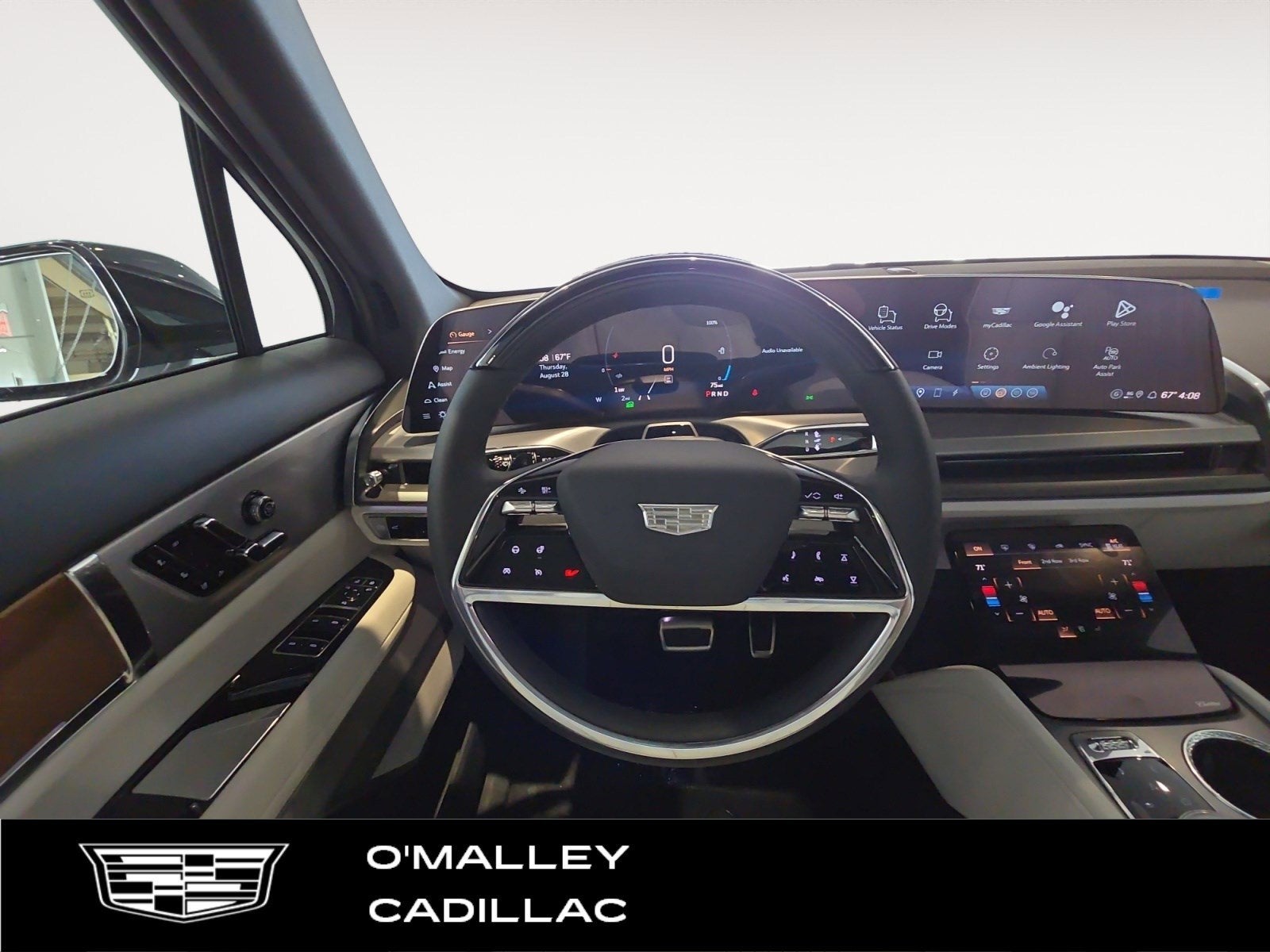 2026 Cadillac VISTIQ Luxury