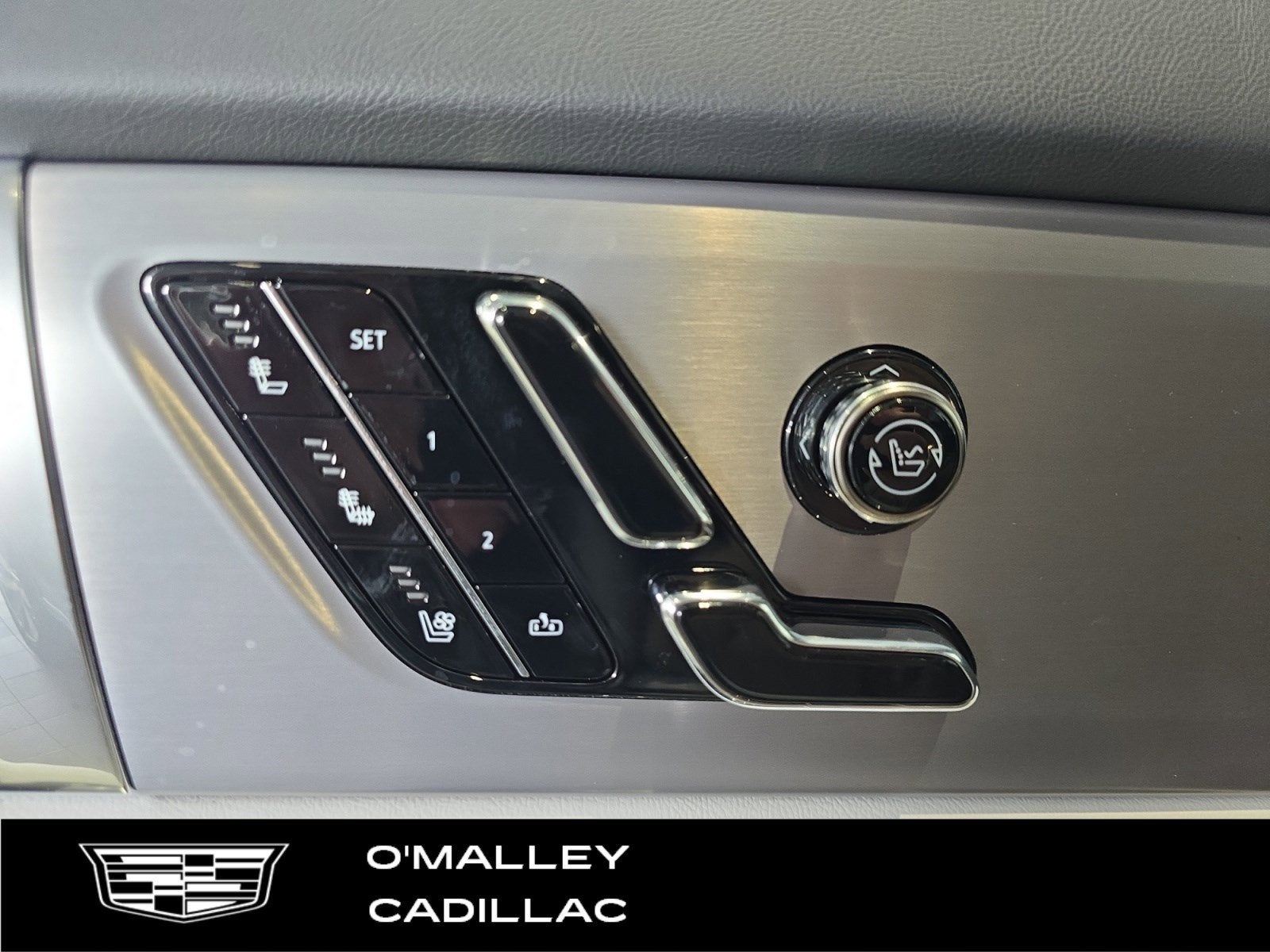 2026 Cadillac VISTIQ Luxury