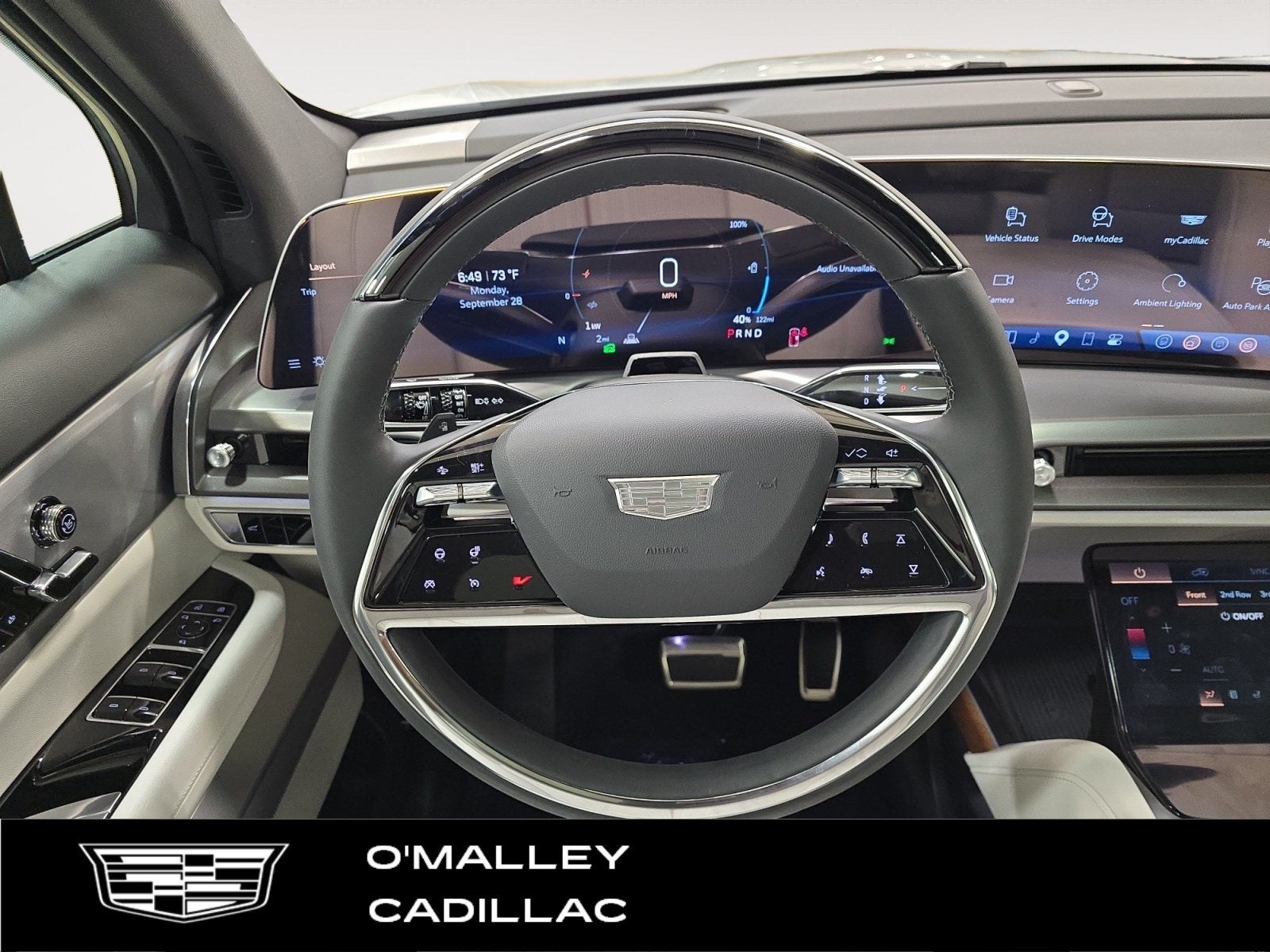 2027 Cadillac VISTIQ Sport