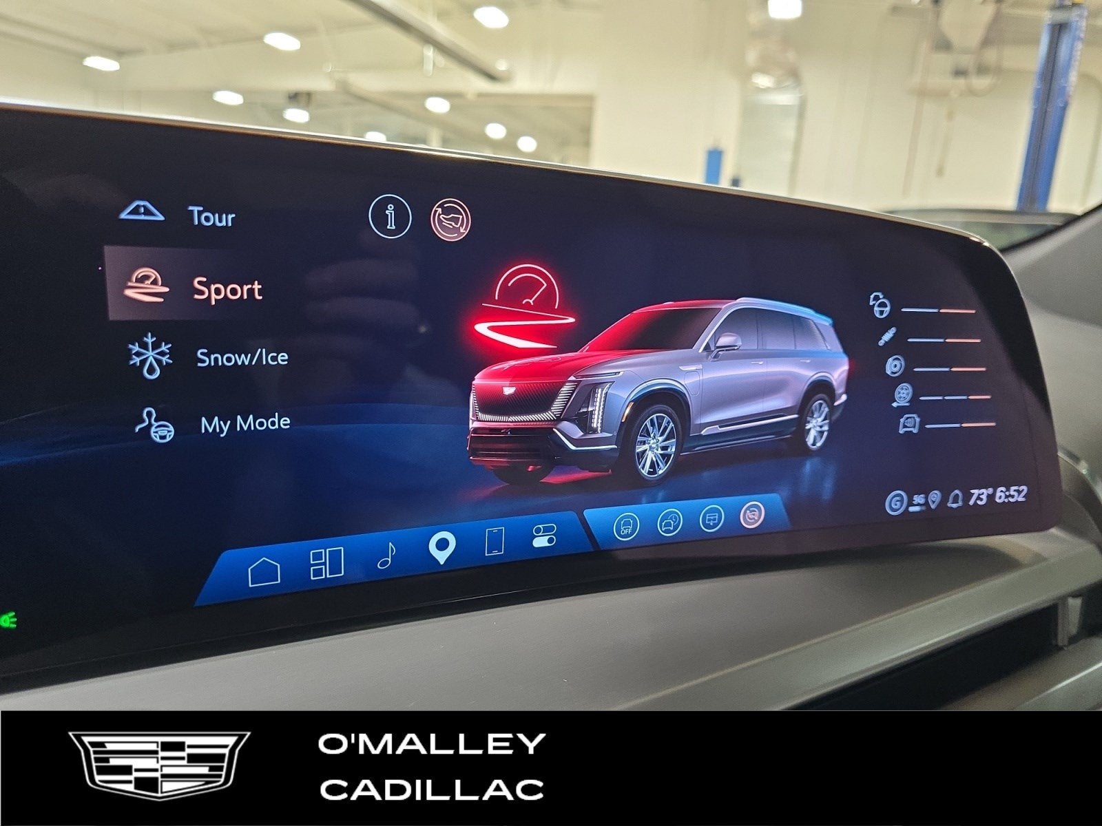 2027 Cadillac VISTIQ Sport