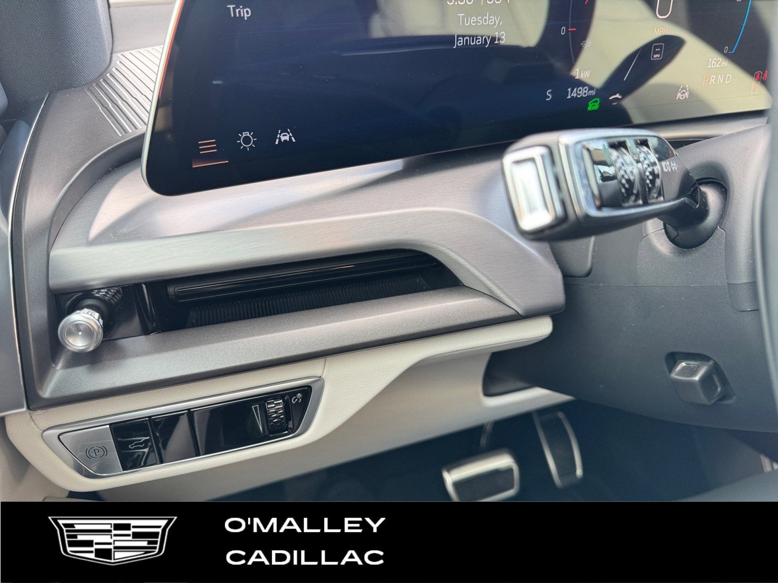 2026 Cadillac VISTIQ Sport