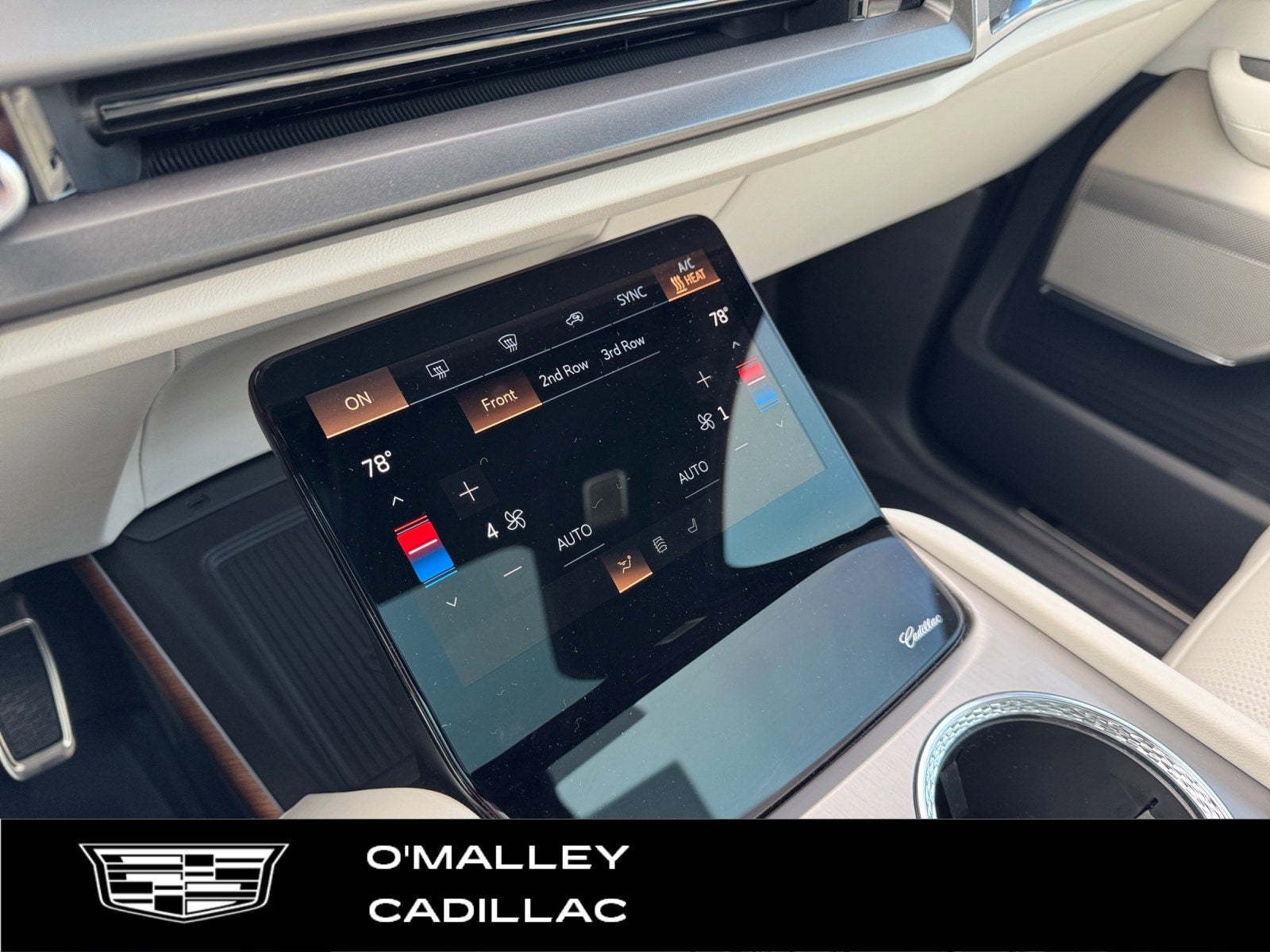 2026 Cadillac VISTIQ Sport