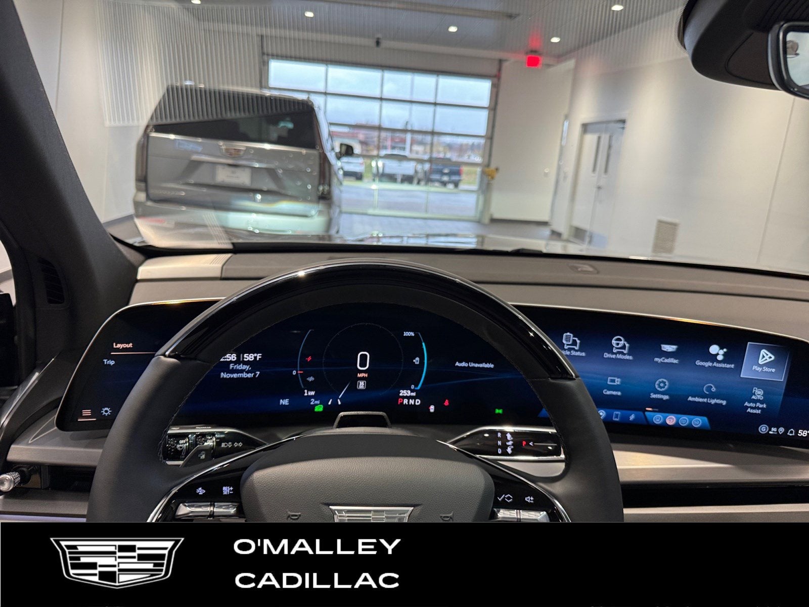 2026 Cadillac VISTIQ Sport