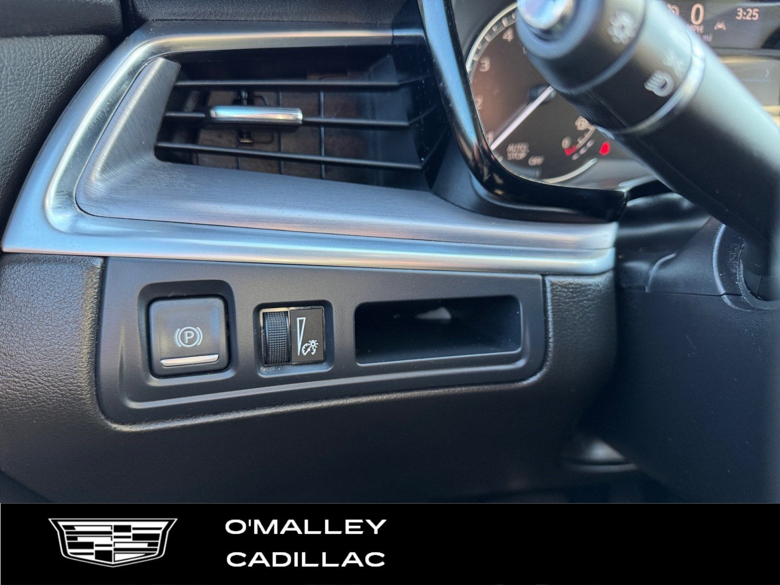 2023 Cadillac XT5 Luxury