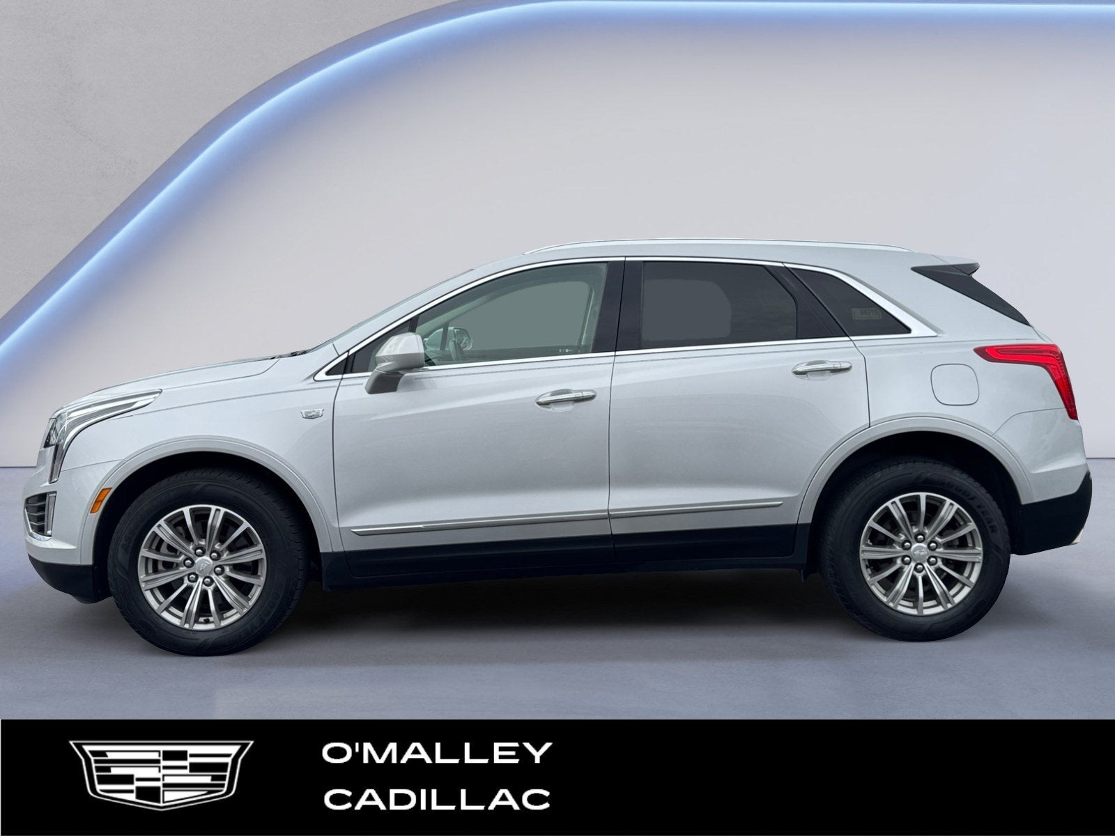 Used 2017 Cadillac XT5 Luxury with VIN 1GYKNDRS7HZ269247 for sale in Wausau, WI