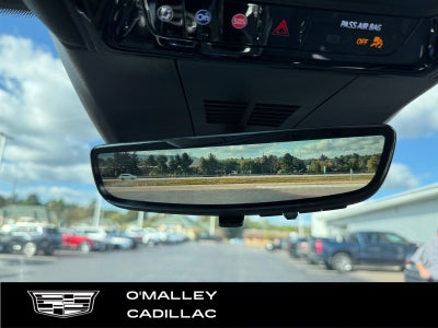 2025 Cadillac LYRIQ Luxury 2