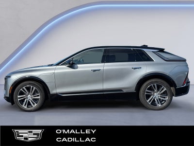 2024 Cadillac LYRIQ Luxury 2
