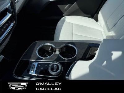 2024 Cadillac LYRIQ Luxury 2