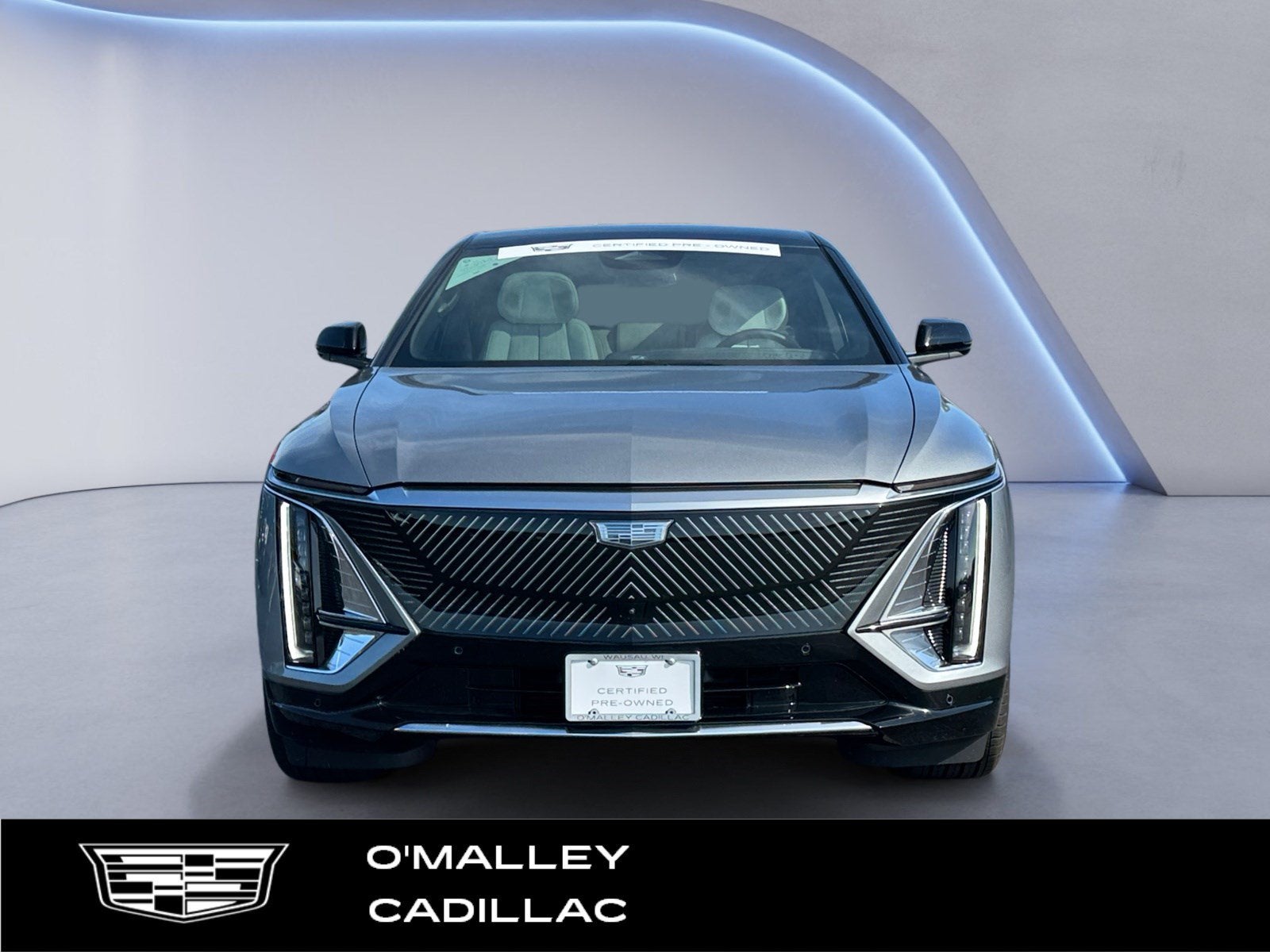 2024 Cadillac LYRIQ Luxury 2