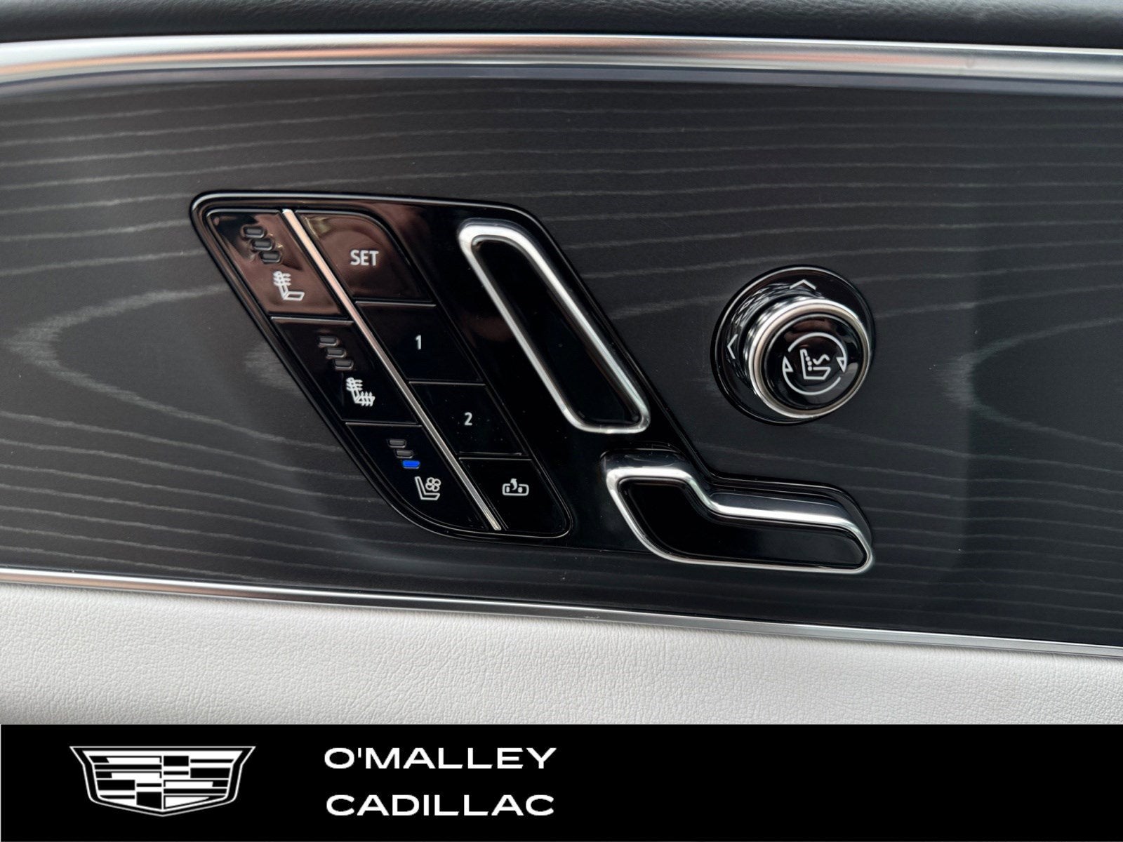 2026 Cadillac LYRIQ Premium Luxury