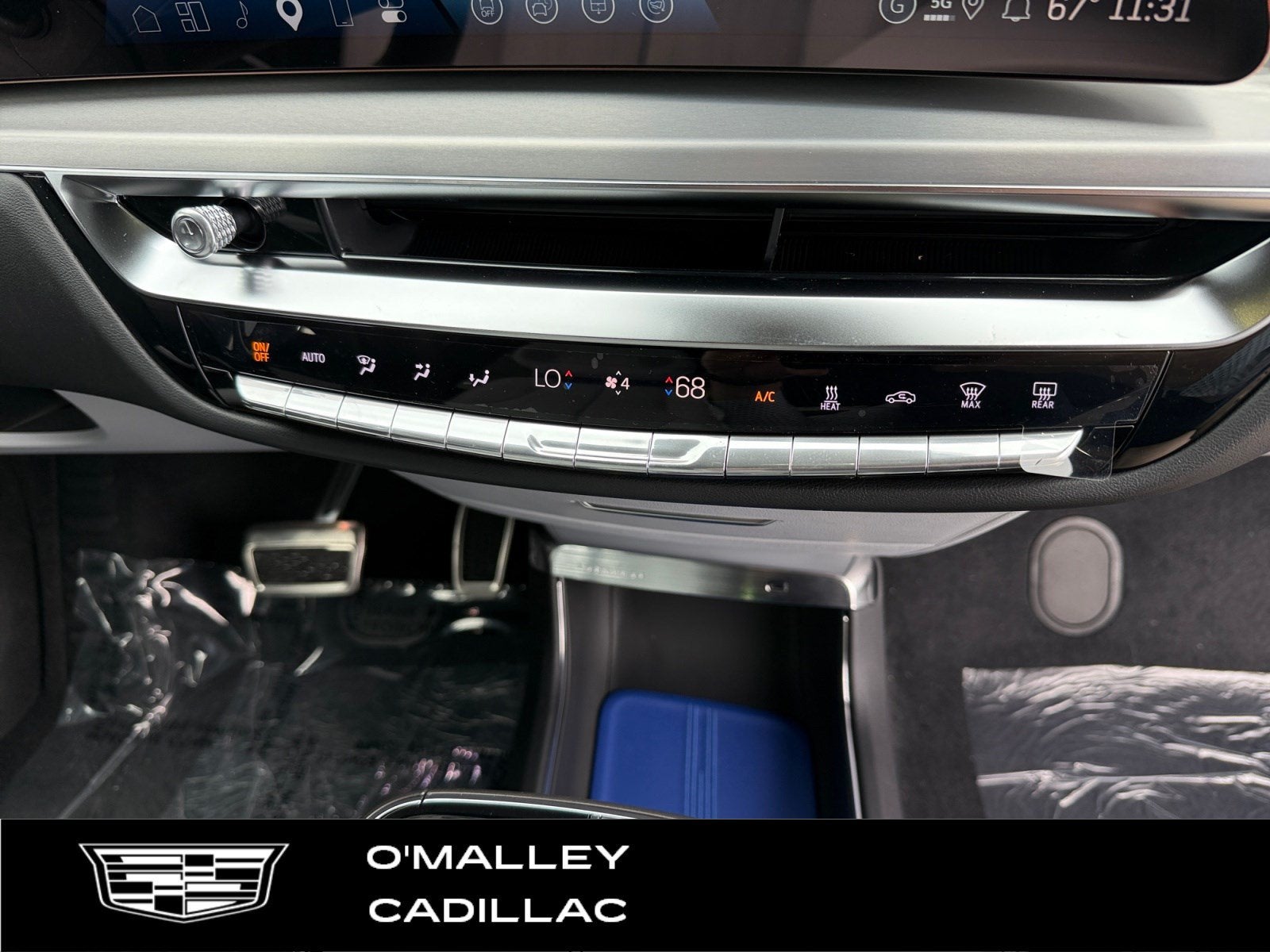 2027 Cadillac LYRIQ Premium Luxury