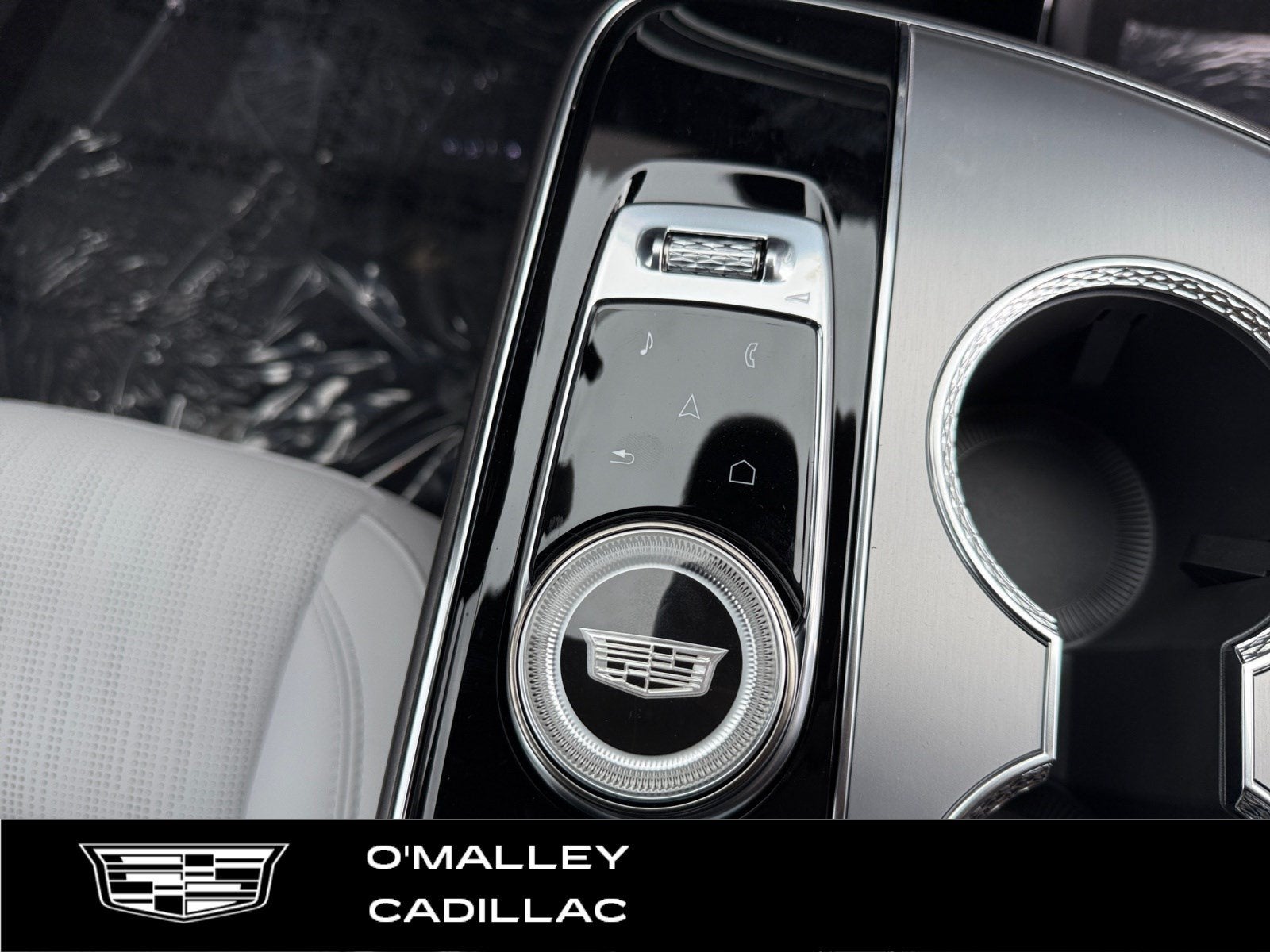 2027 Cadillac LYRIQ Premium Luxury