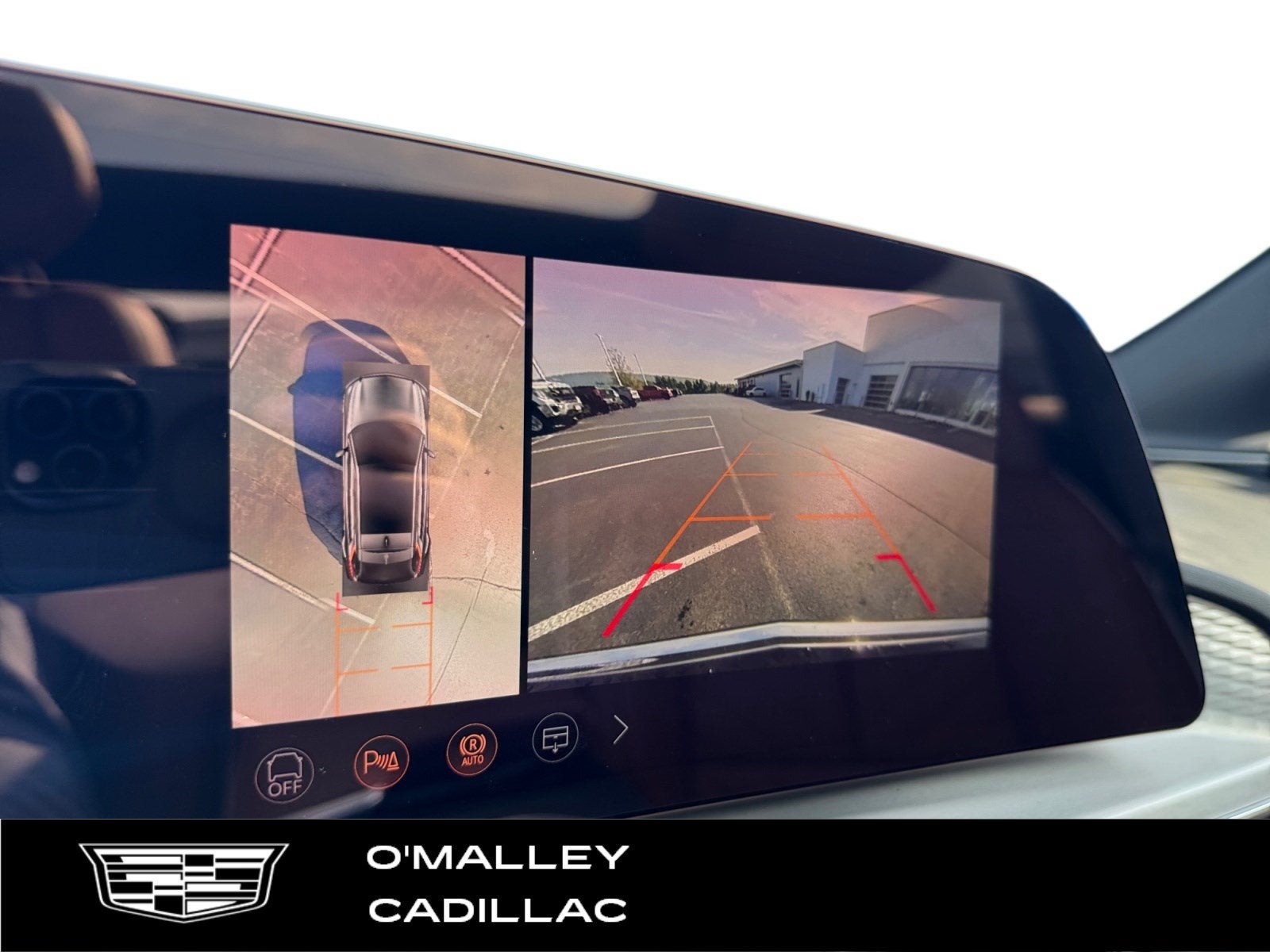 2027 Cadillac LYRIQ Signature Luxury