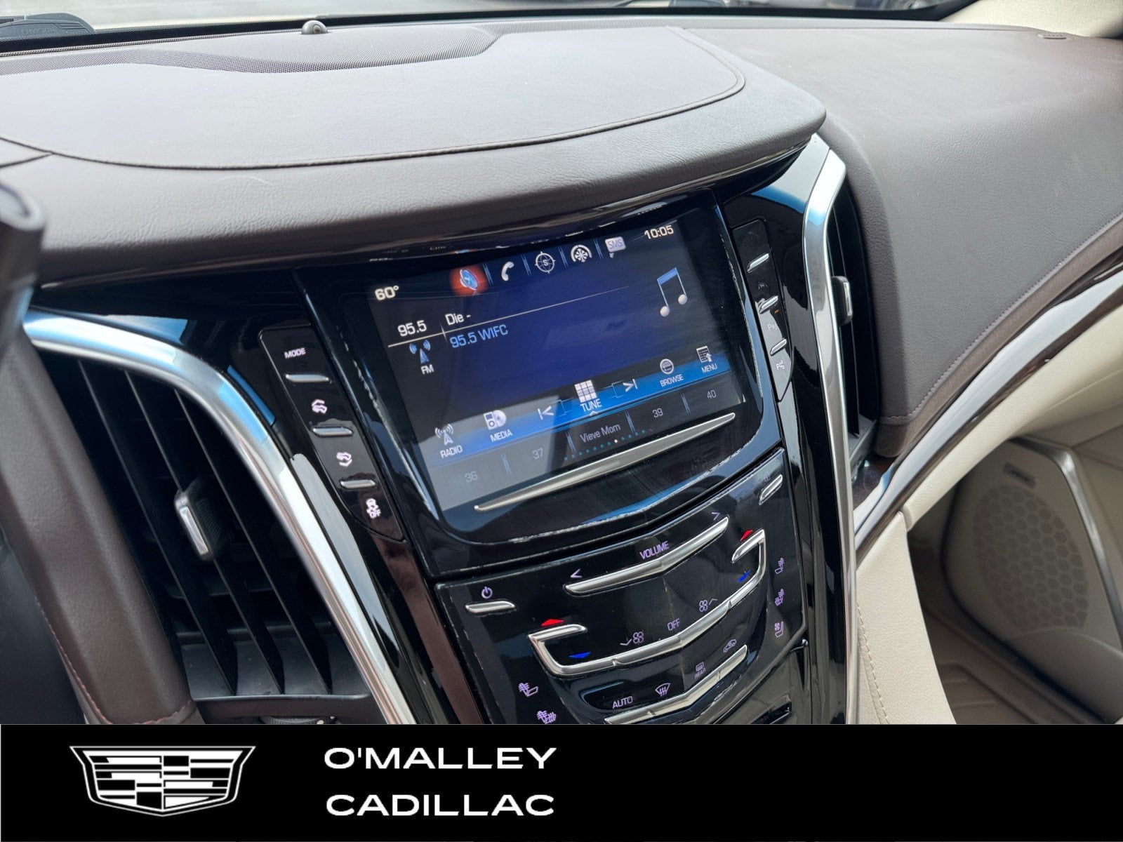 2017 Cadillac Escalade Luxury
