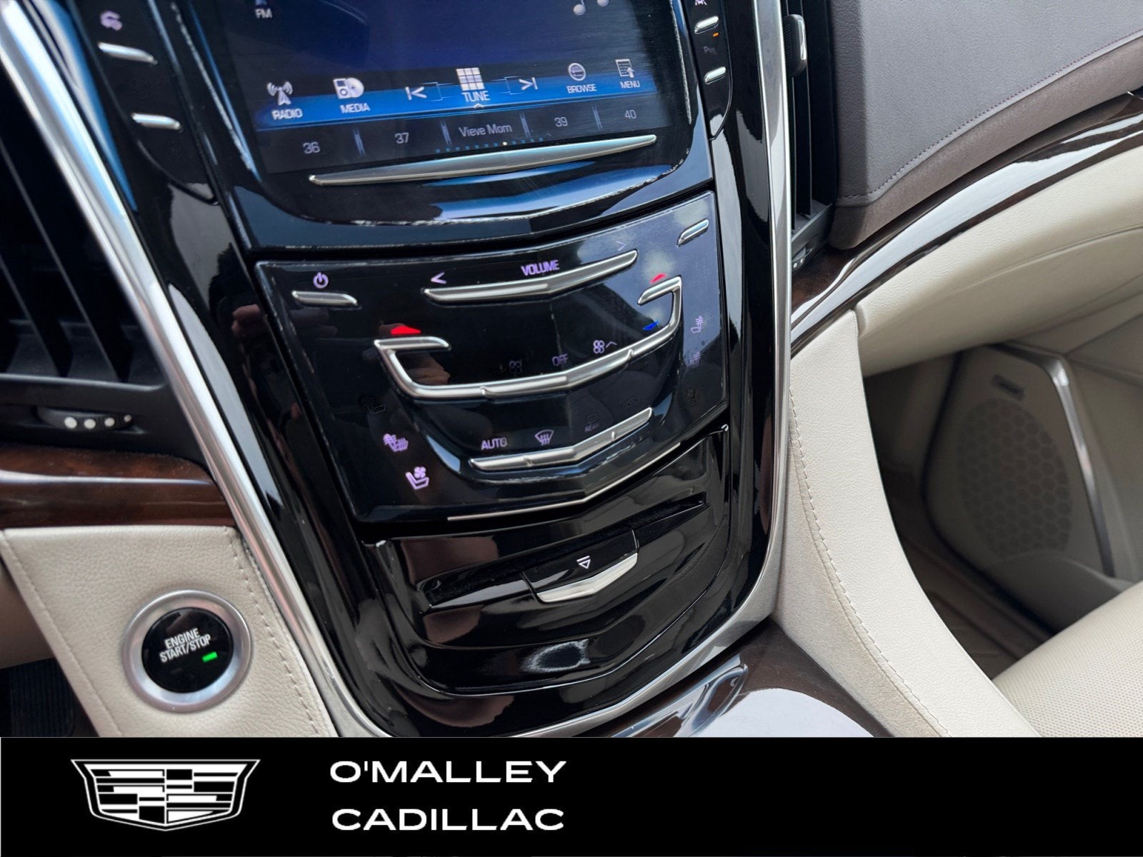 2017 Cadillac Escalade Luxury