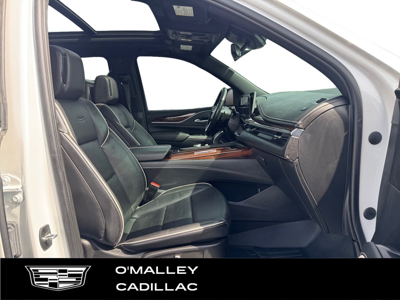 2023 Cadillac Escalade ESV 4WD Premium Luxury