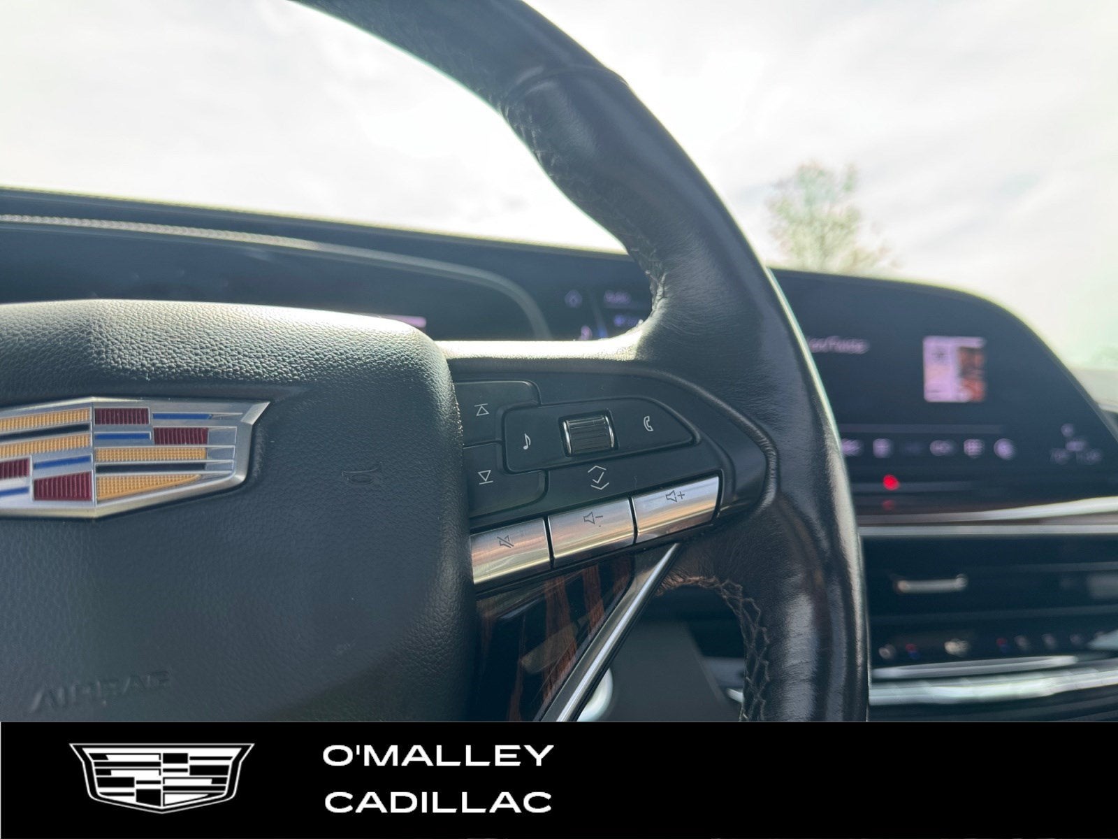 2023 Cadillac Escalade ESV 4WD Premium Luxury