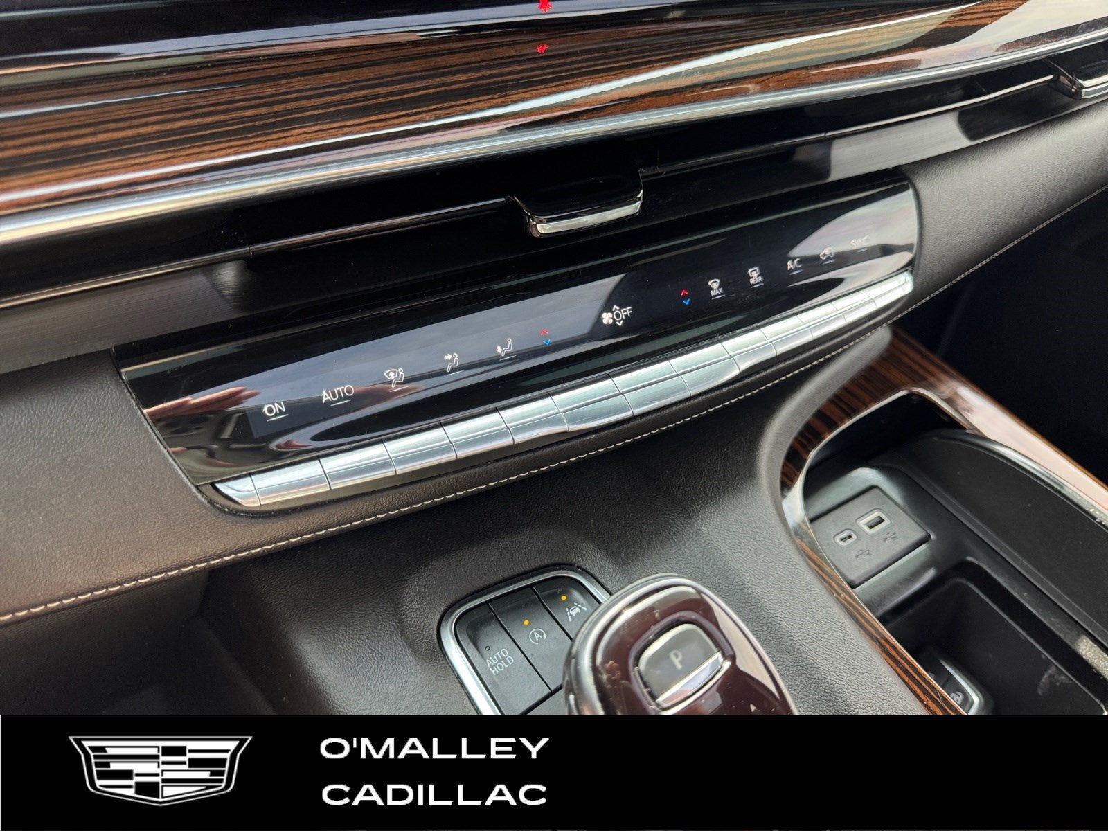 2023 Cadillac Escalade ESV 4WD Premium Luxury