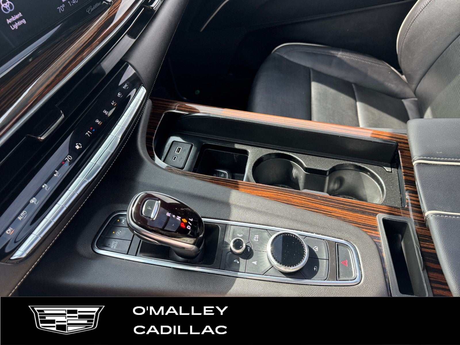 2023 Cadillac Escalade ESV 4WD Premium Luxury
