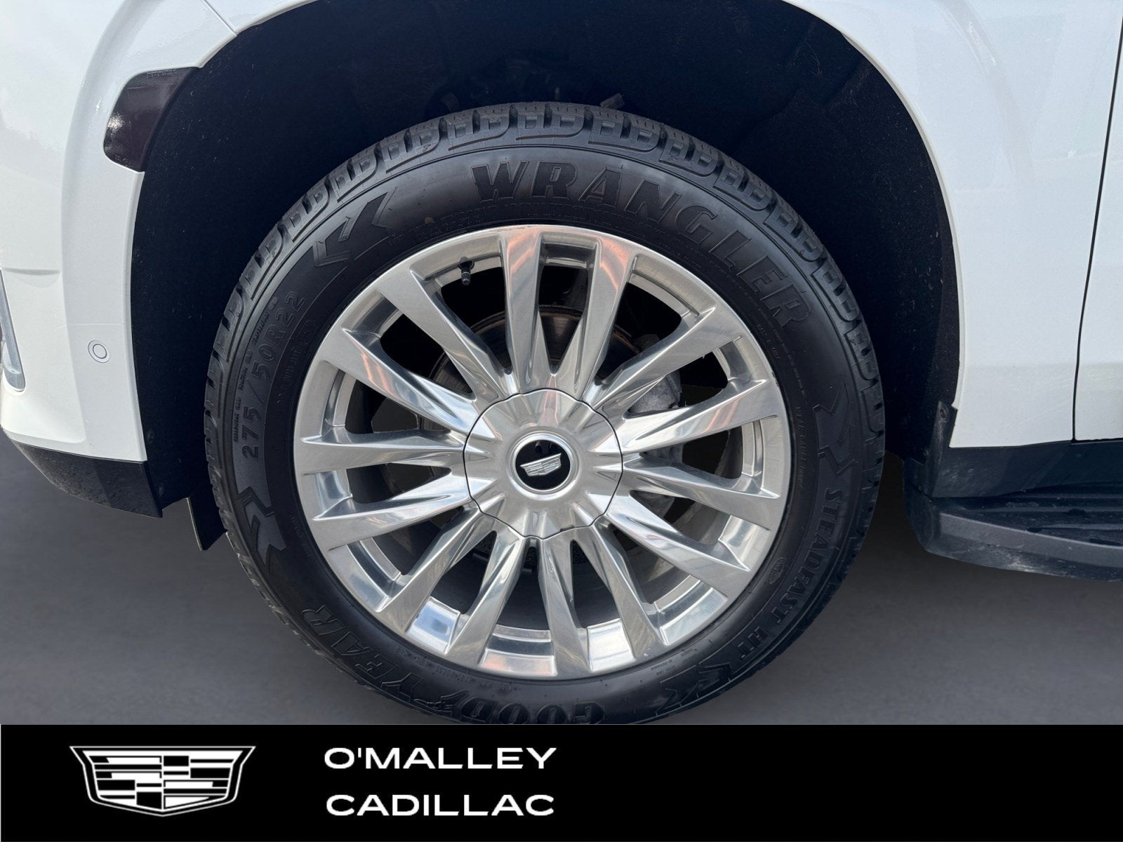 2023 Cadillac Escalade ESV 4WD Premium Luxury