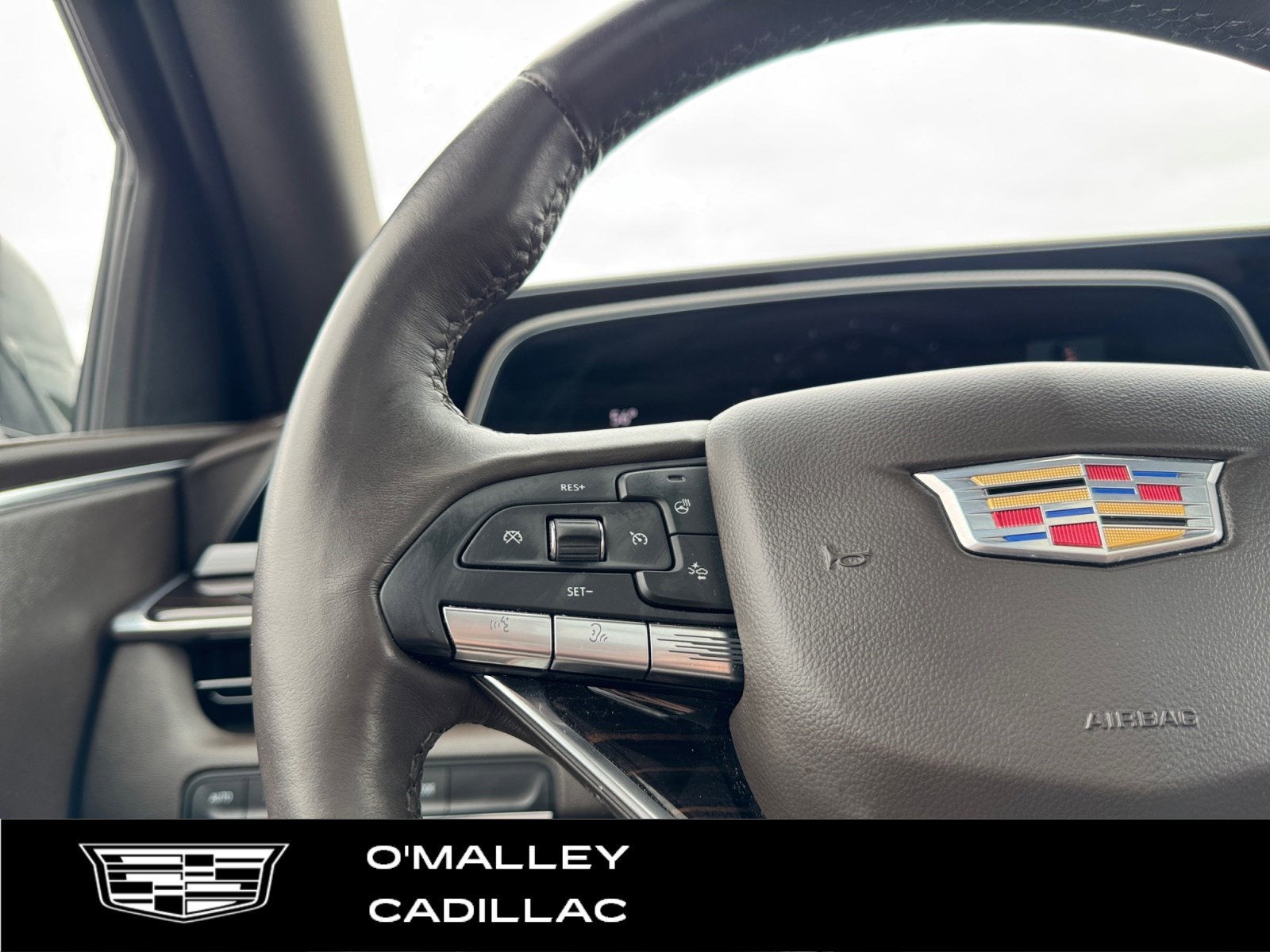 2022 Cadillac Escalade ESV Premium Luxury