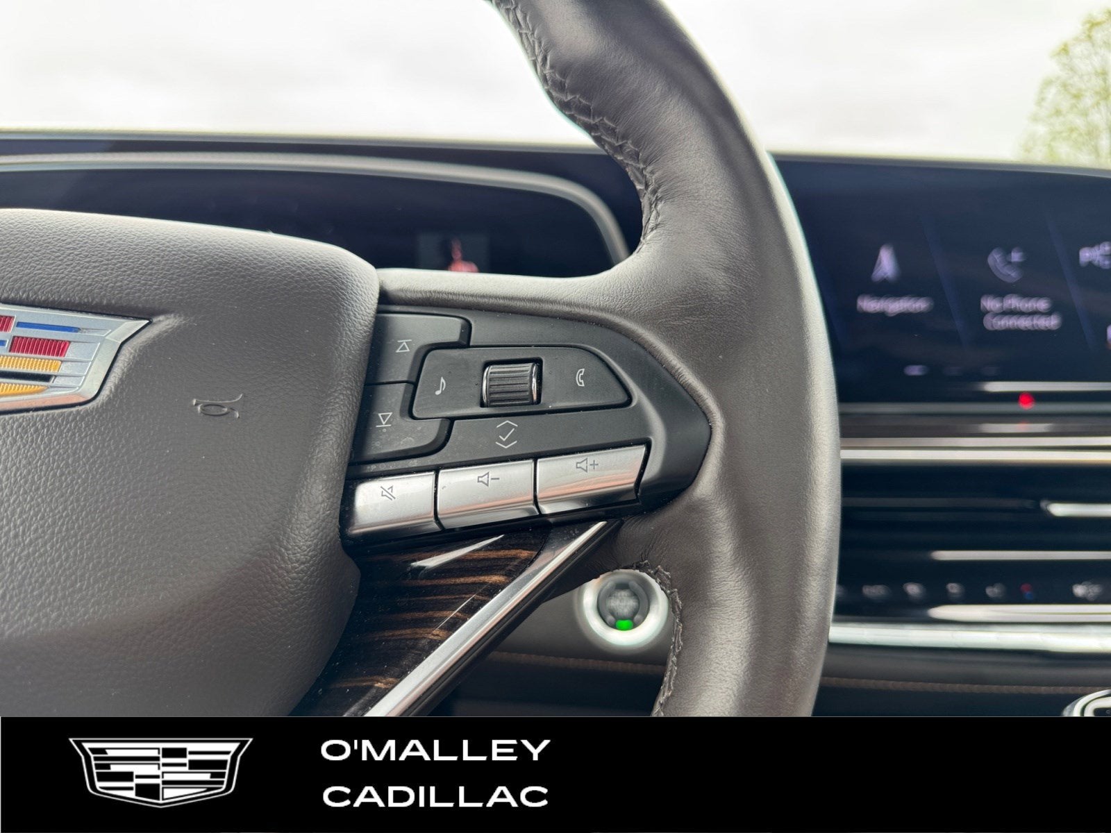 2022 Cadillac Escalade ESV Premium Luxury