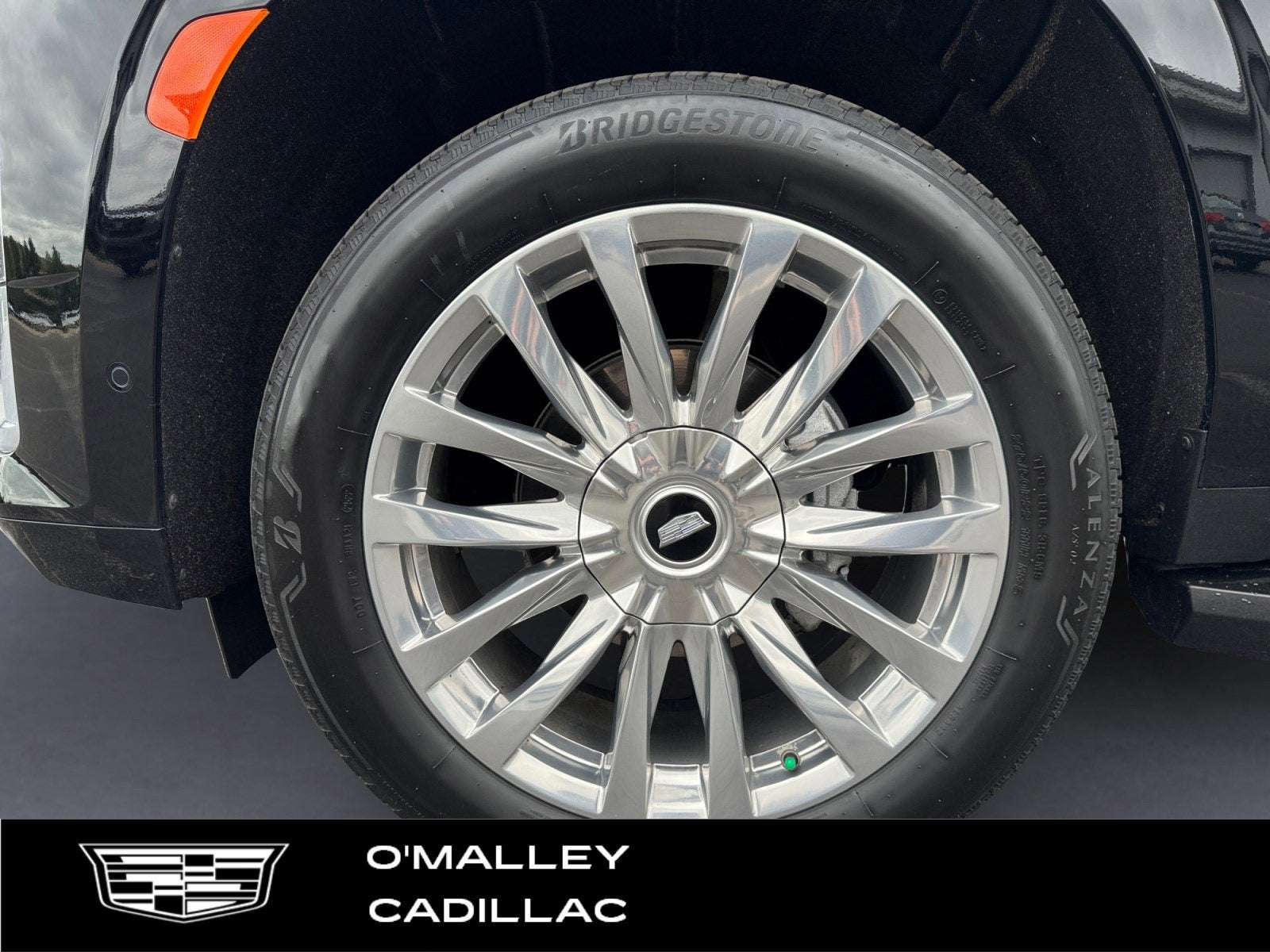 2022 Cadillac Escalade ESV Premium Luxury