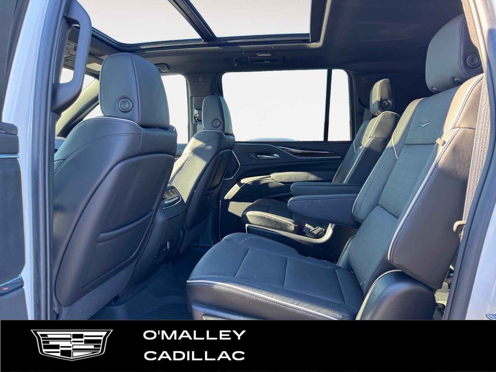 2023 Cadillac Escalade ESV Premium Luxury