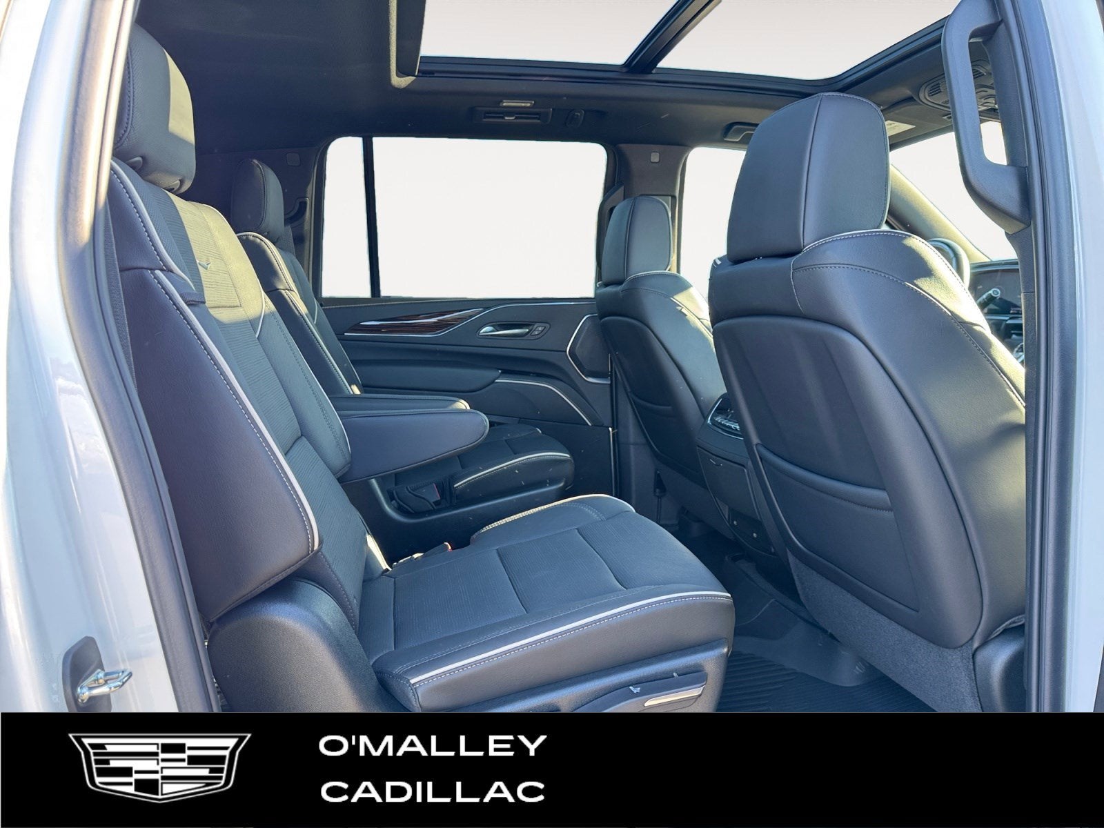 2023 Cadillac Escalade ESV Premium Luxury