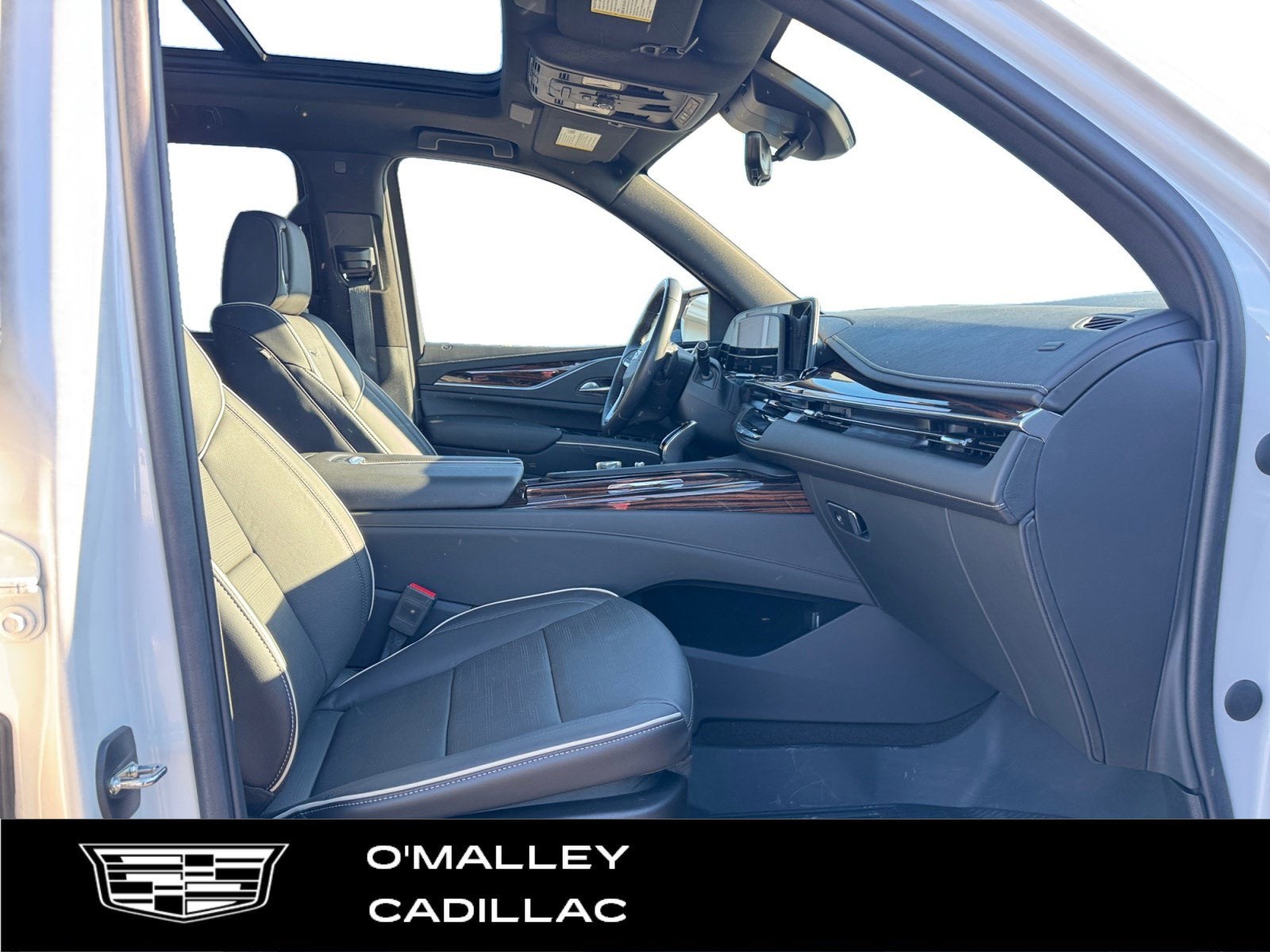 2023 Cadillac Escalade ESV Premium Luxury