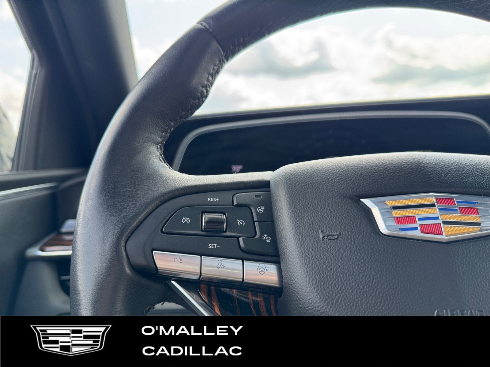 2023 Cadillac Escalade ESV Premium Luxury