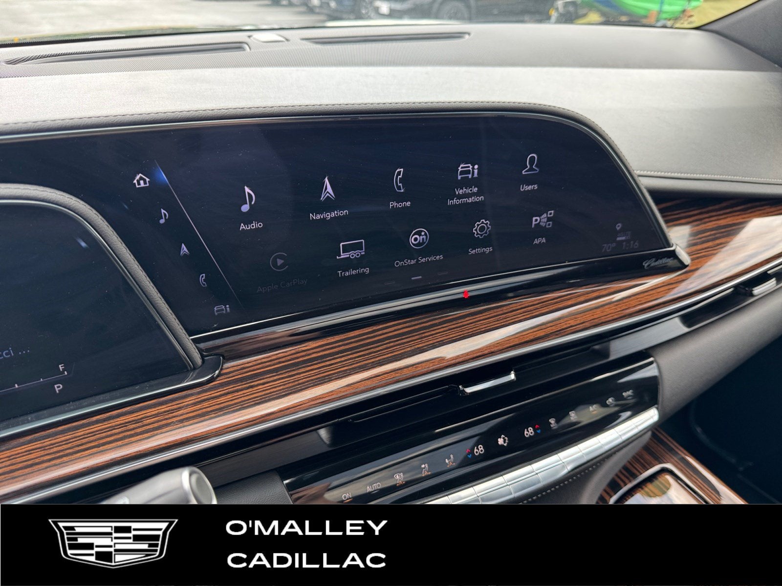 2023 Cadillac Escalade ESV Premium Luxury