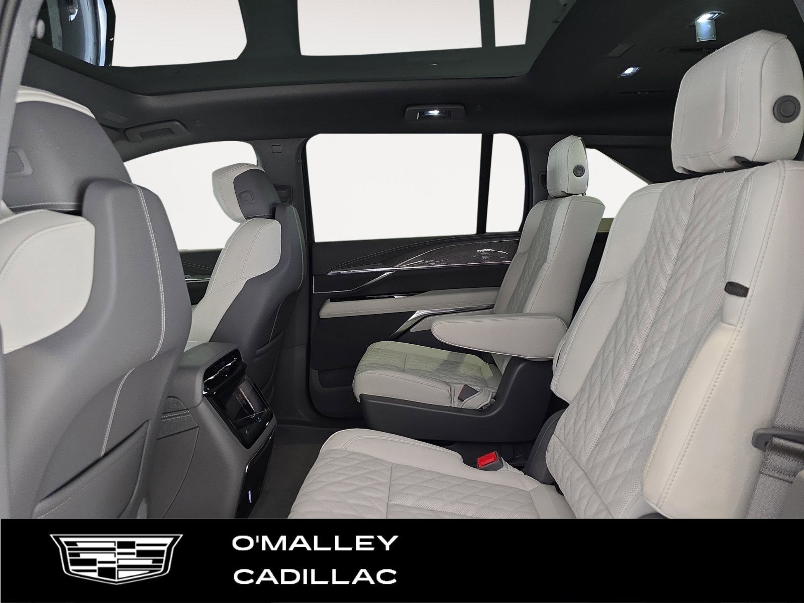 2025 Cadillac ESCALADE IQ Sport 1