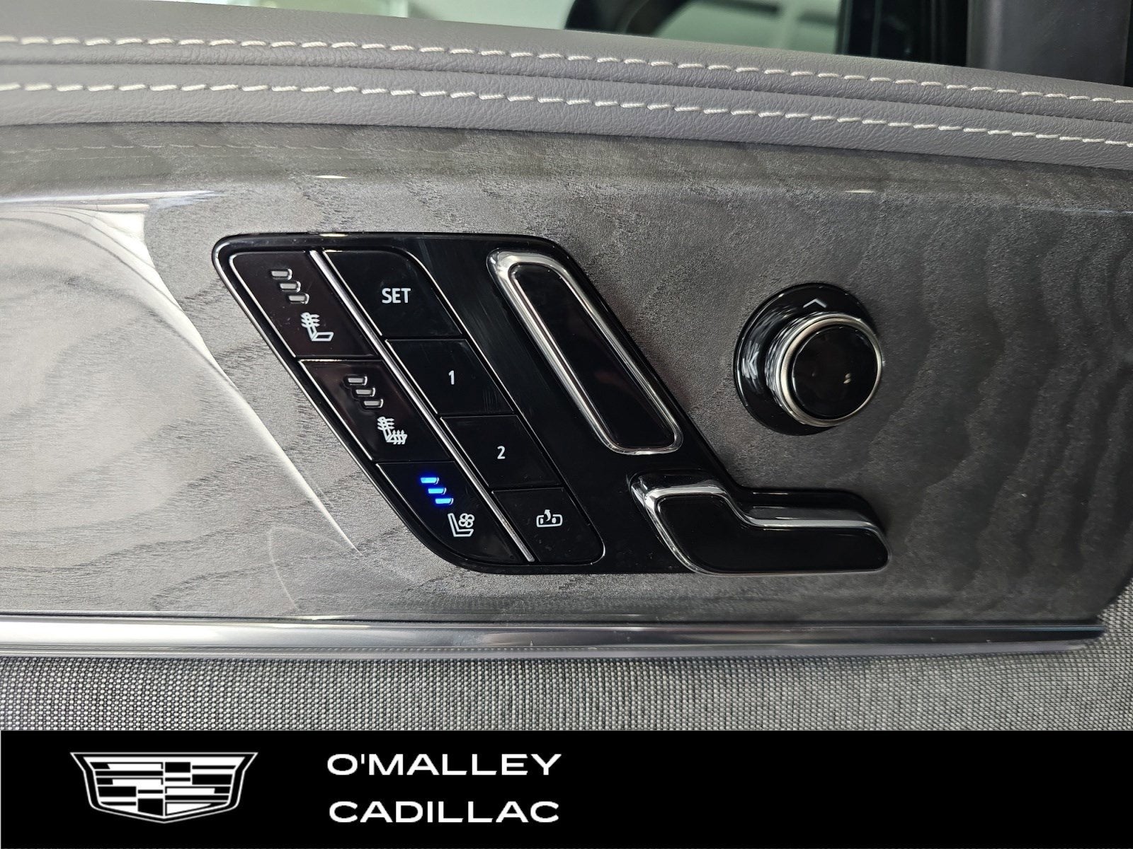 2025 Cadillac ESCALADE IQ Sport 1