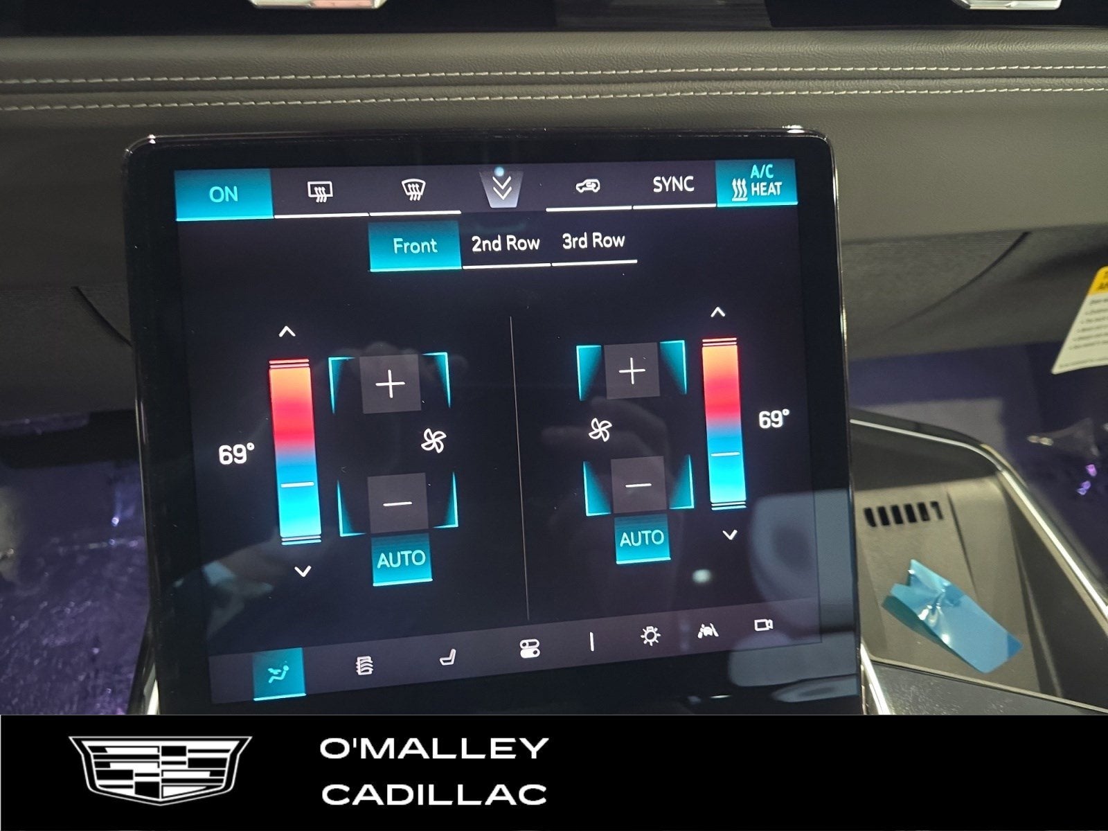 2025 Cadillac ESCALADE IQ Sport 1