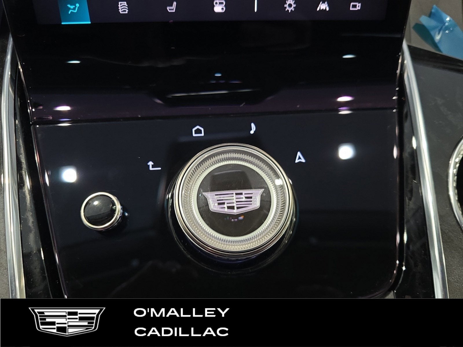 2025 Cadillac ESCALADE IQ Sport 1