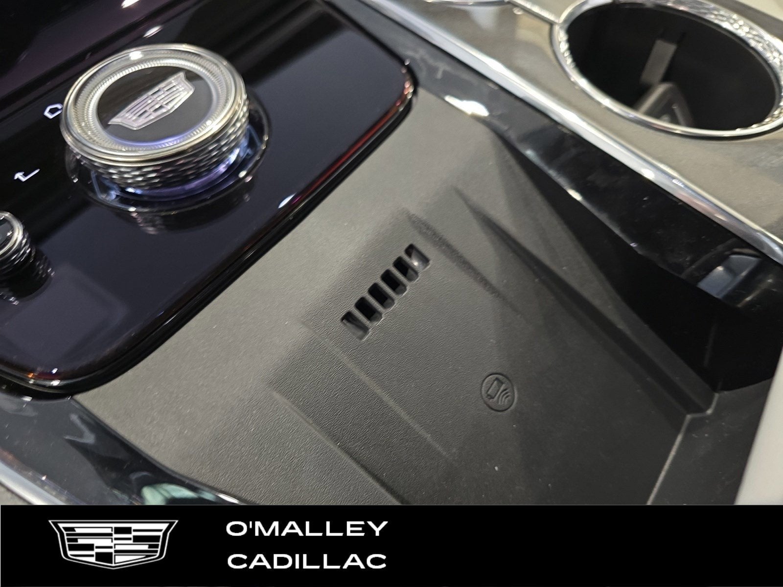 2025 Cadillac ESCALADE IQ Sport 1