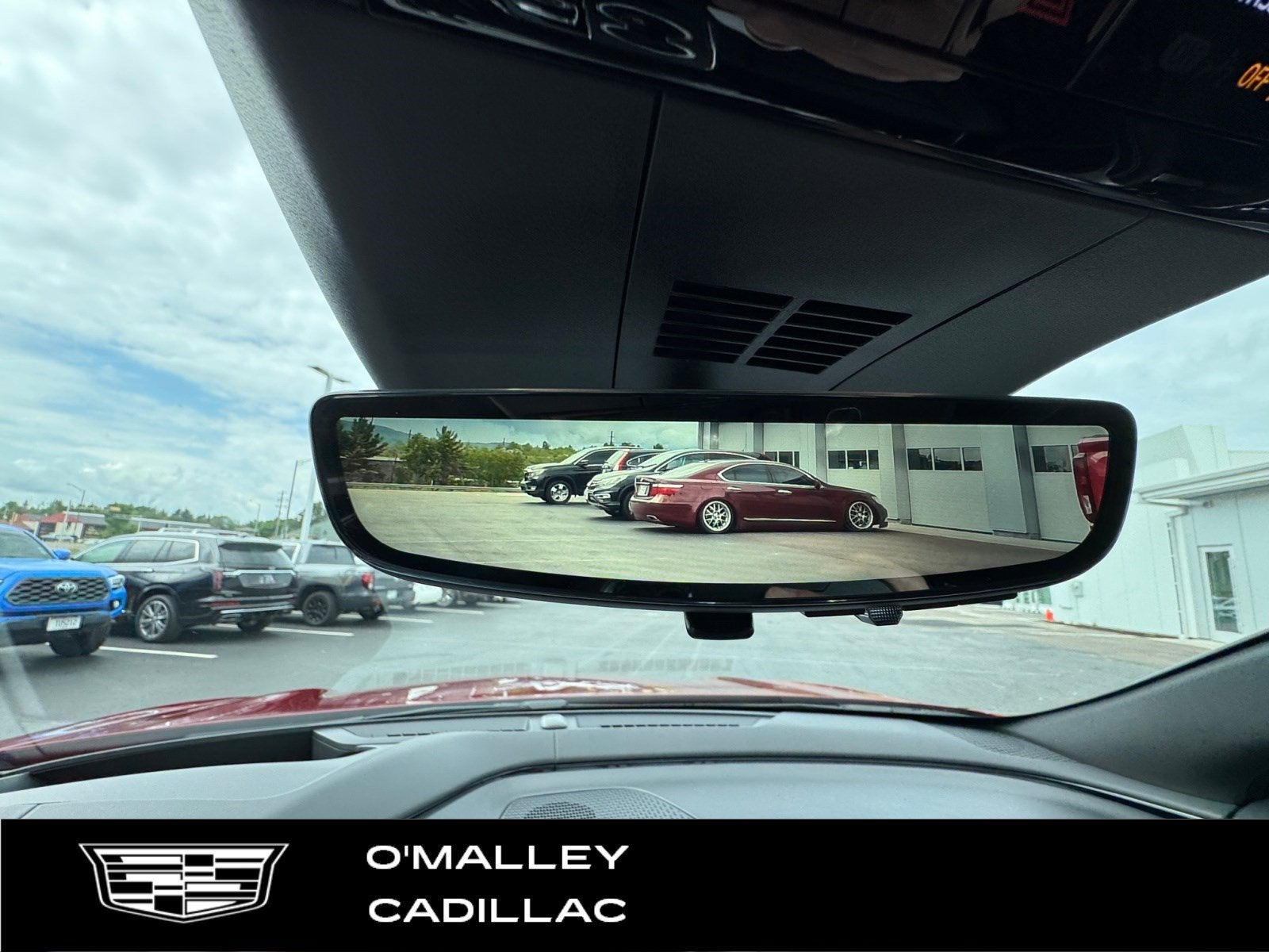 2026 Cadillac LYRIQ V-Series