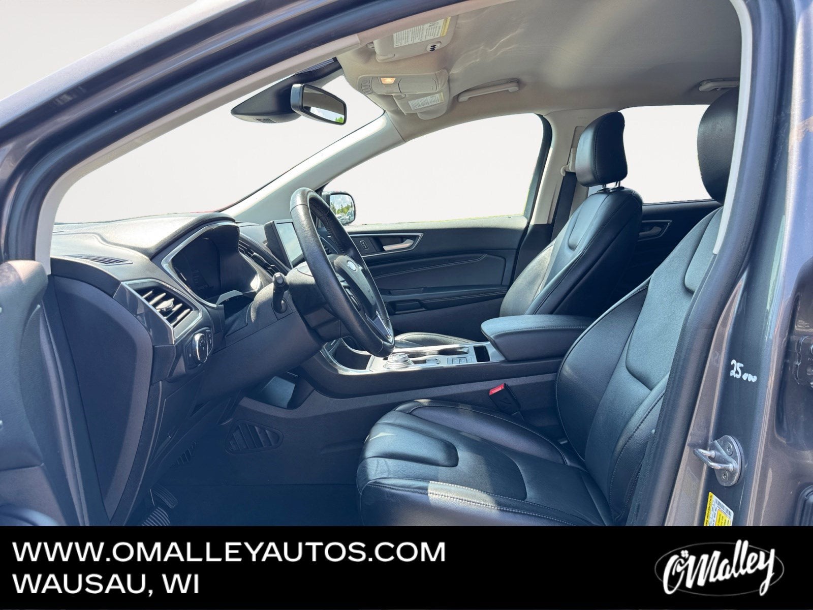 2021 Ford Edge Titanium