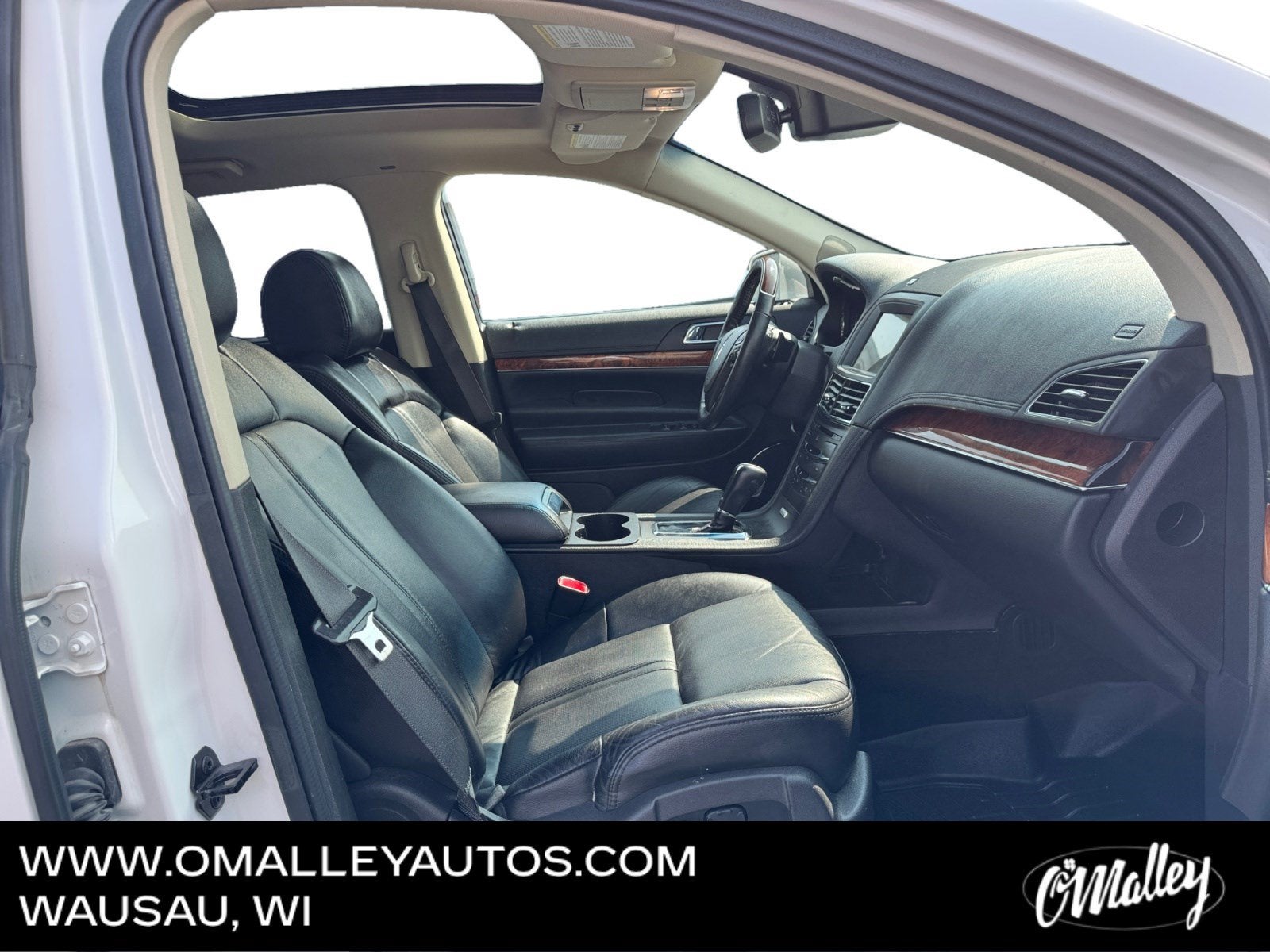 2019 Lincoln MKT Reserve
