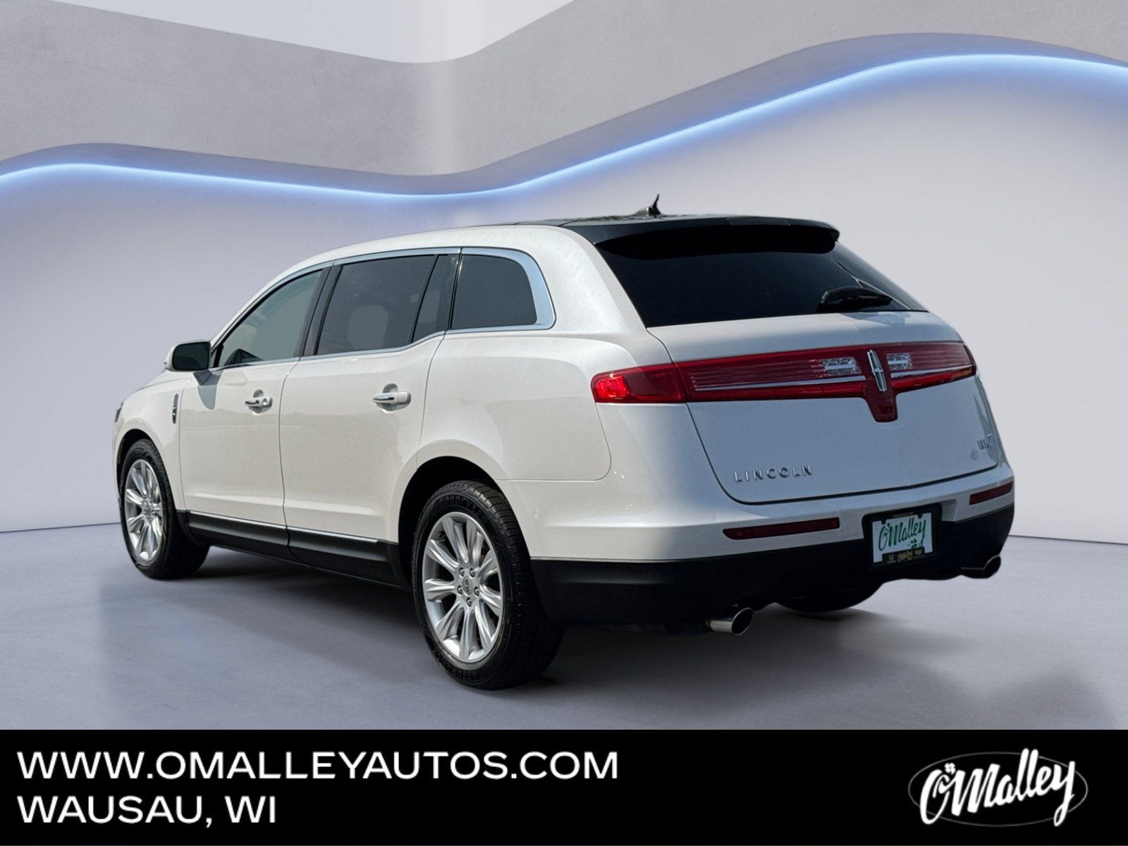 2019 Lincoln MKT Reserve