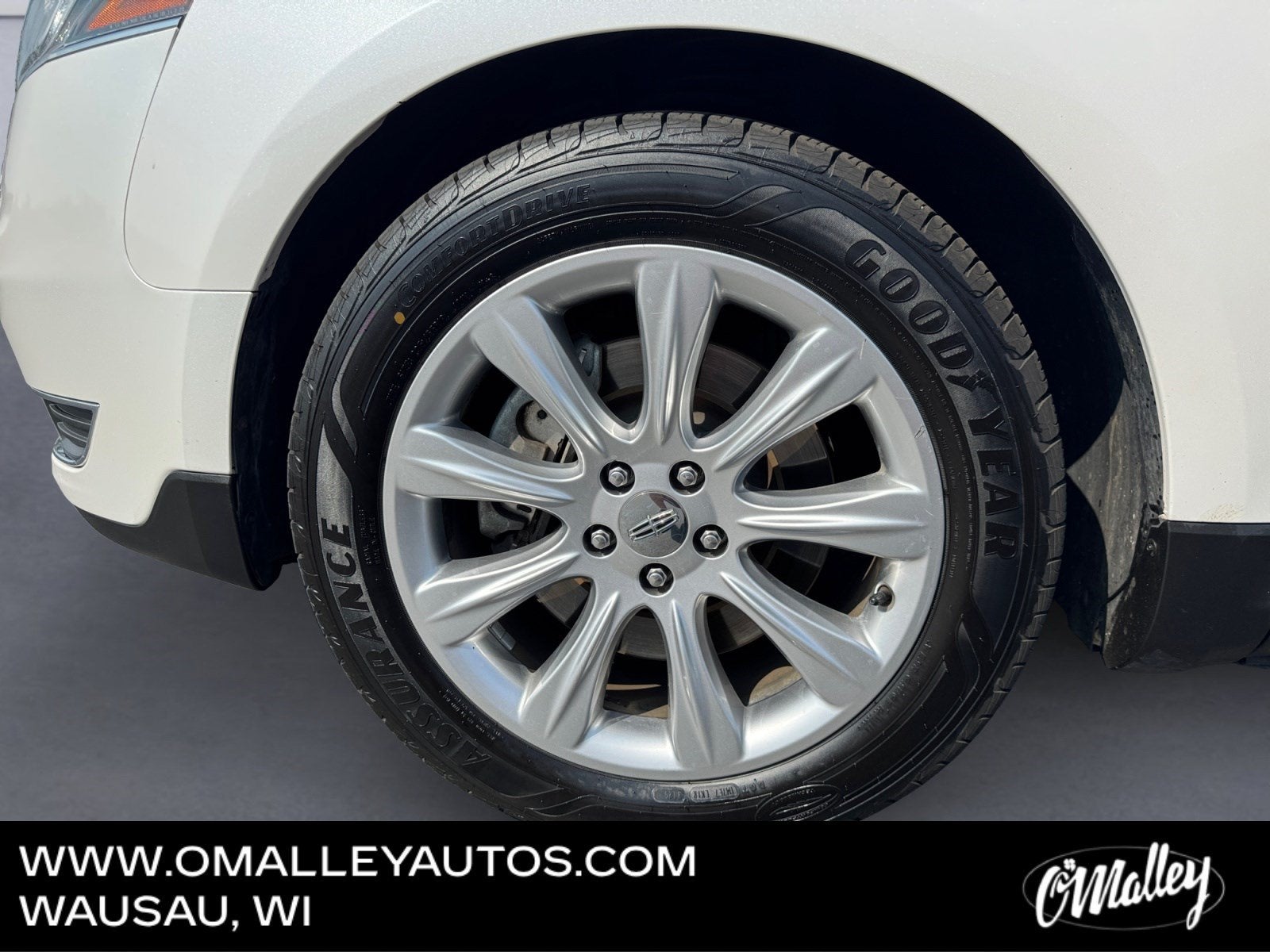 2019 Lincoln MKT Reserve