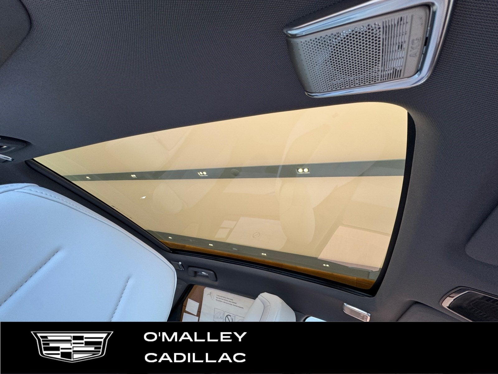 2027 Cadillac OPTIQ Luxury