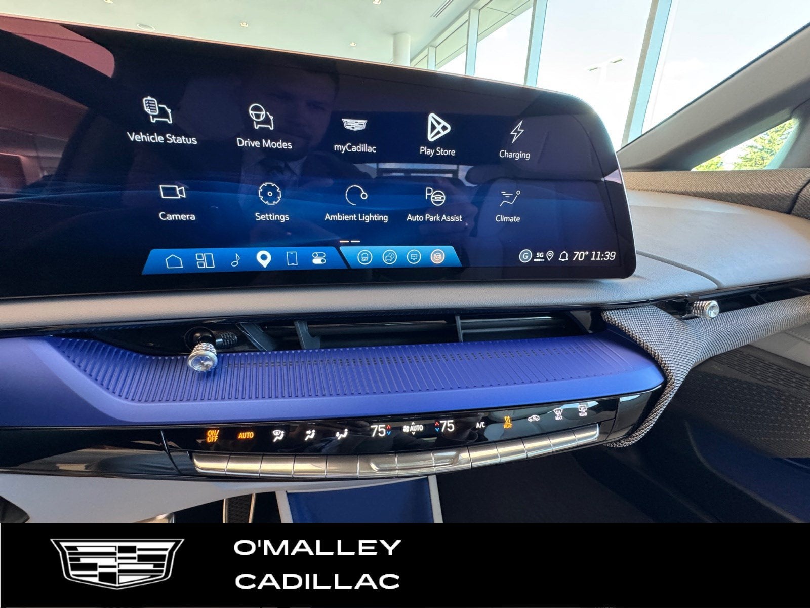 2027 Cadillac OPTIQ Luxury